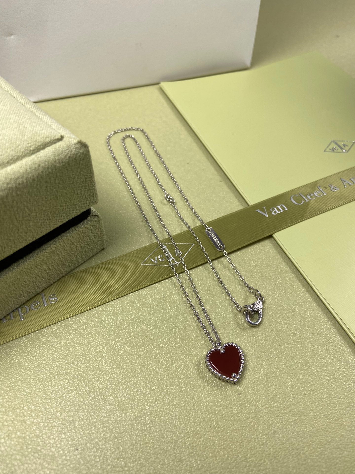 X5X94VA191K  Popular     high quality bracelets,necklaces