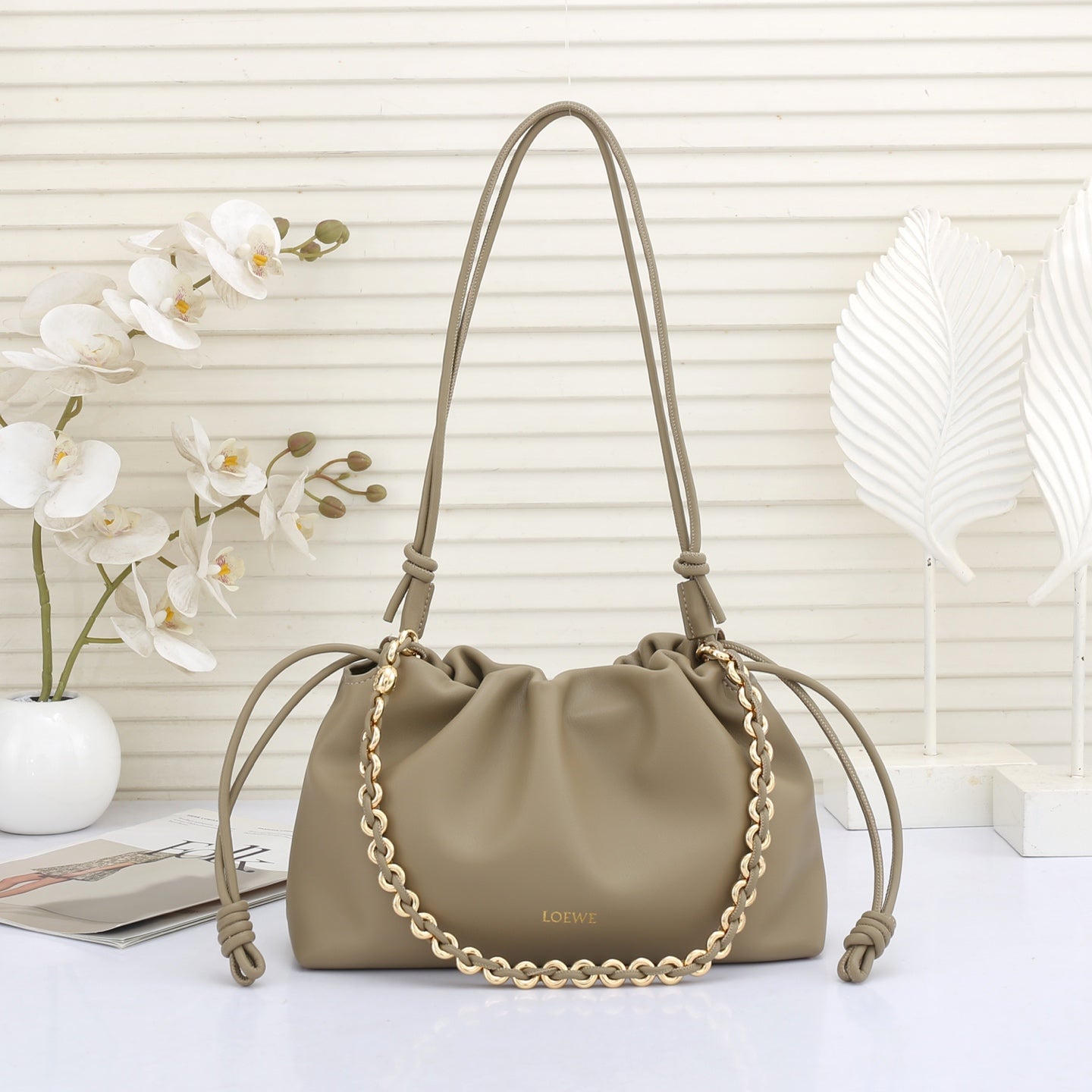 B1R66A9 Popular leather bag