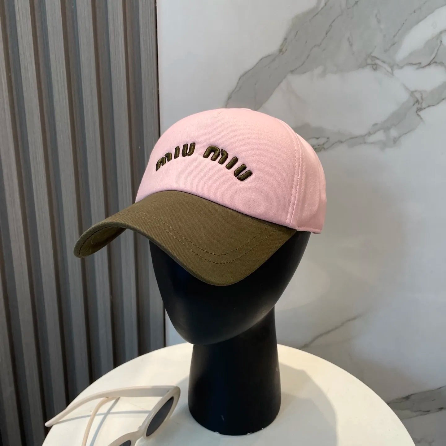 M1Q45A18 Popular  hats