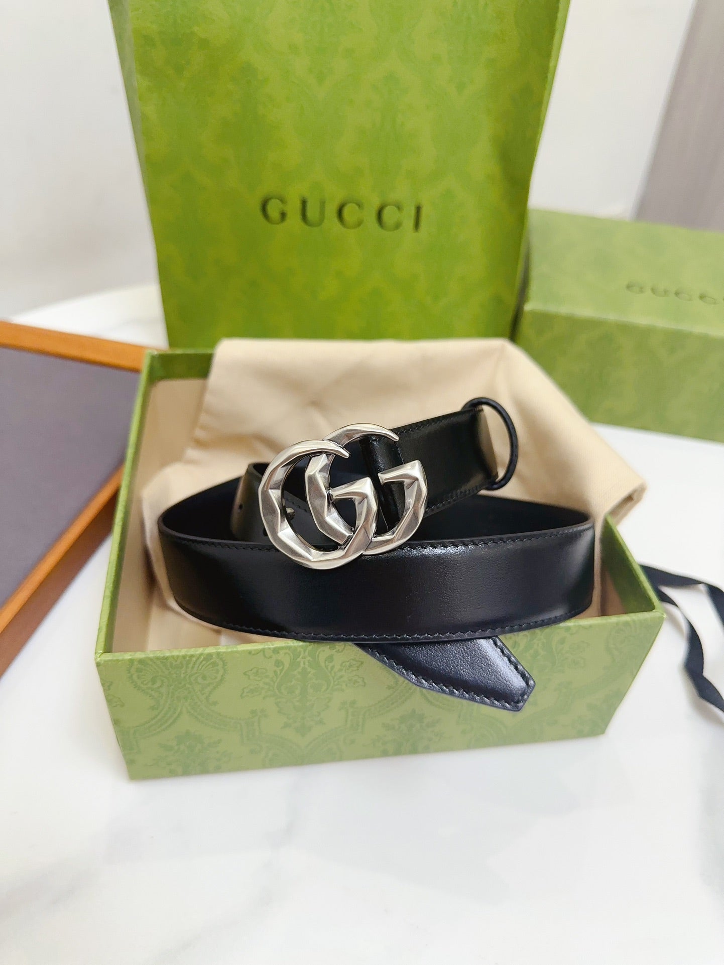 P2R55B13 Popular High quality belt With full package