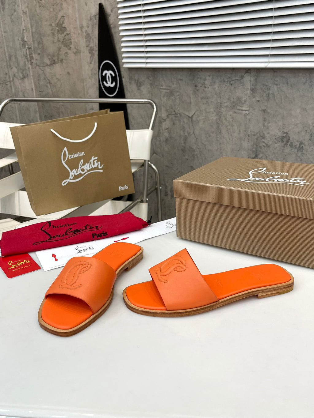 Z2XA29 Popular leather Slippers