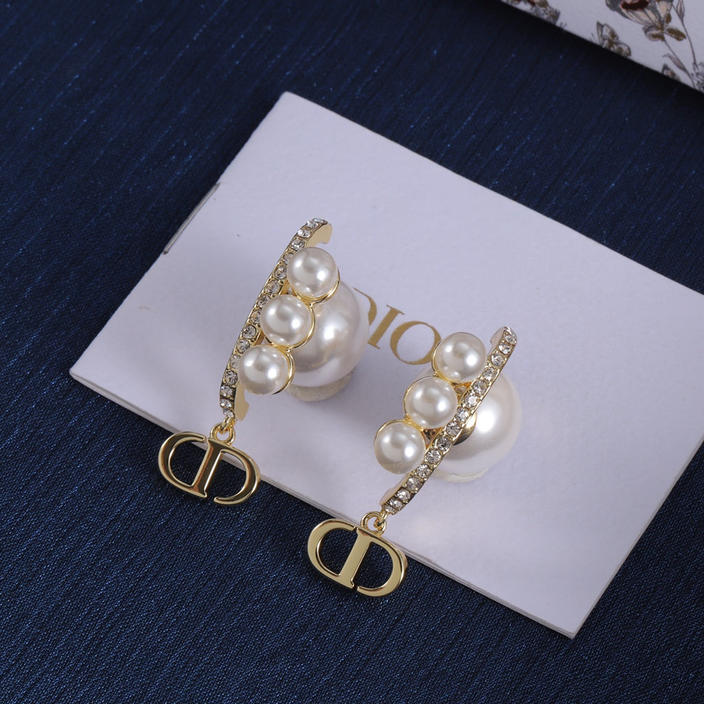 X1Z54D334E Popular Earrings