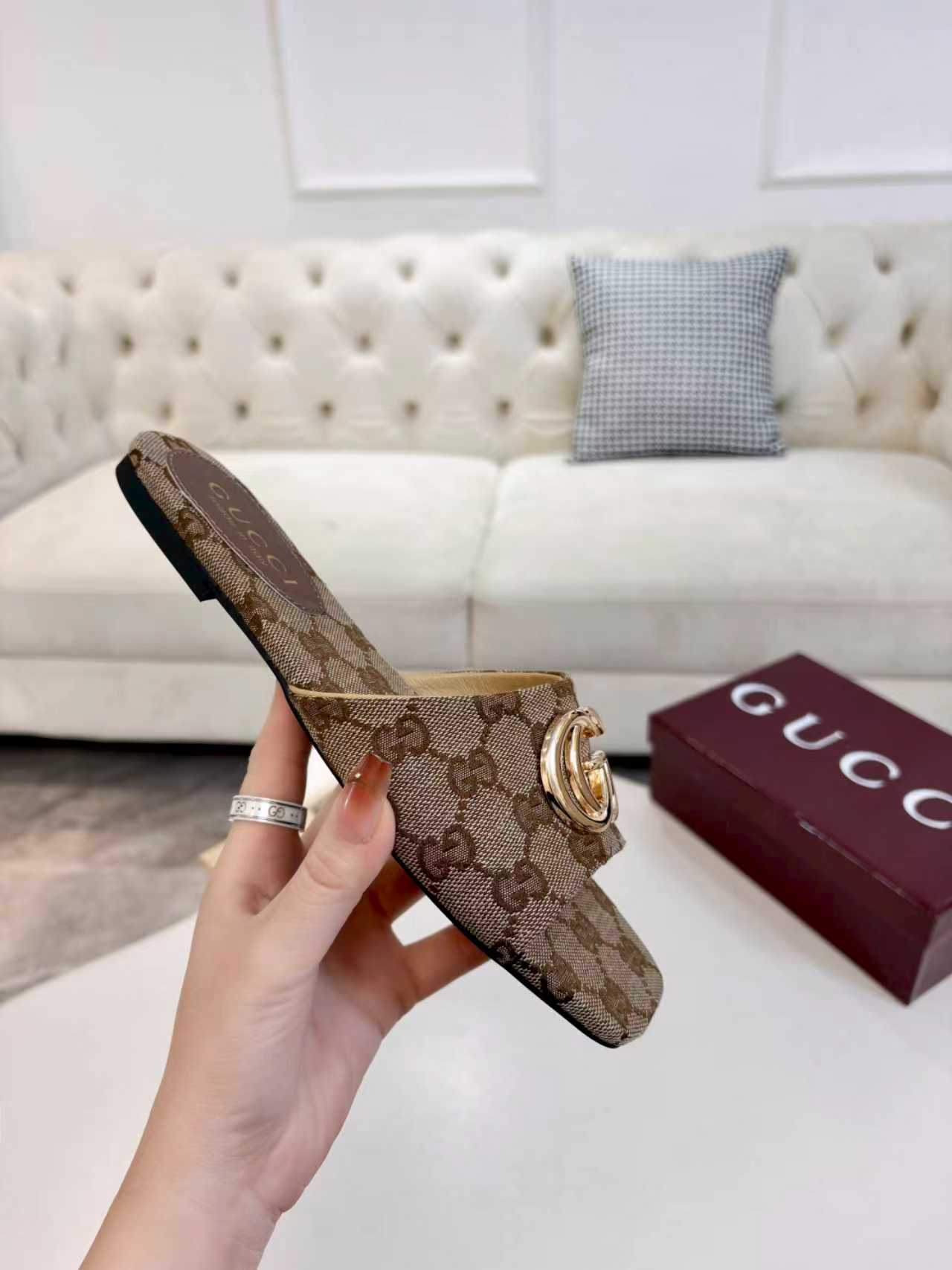 Z2P36B42 Popular high-quality leather Shoes