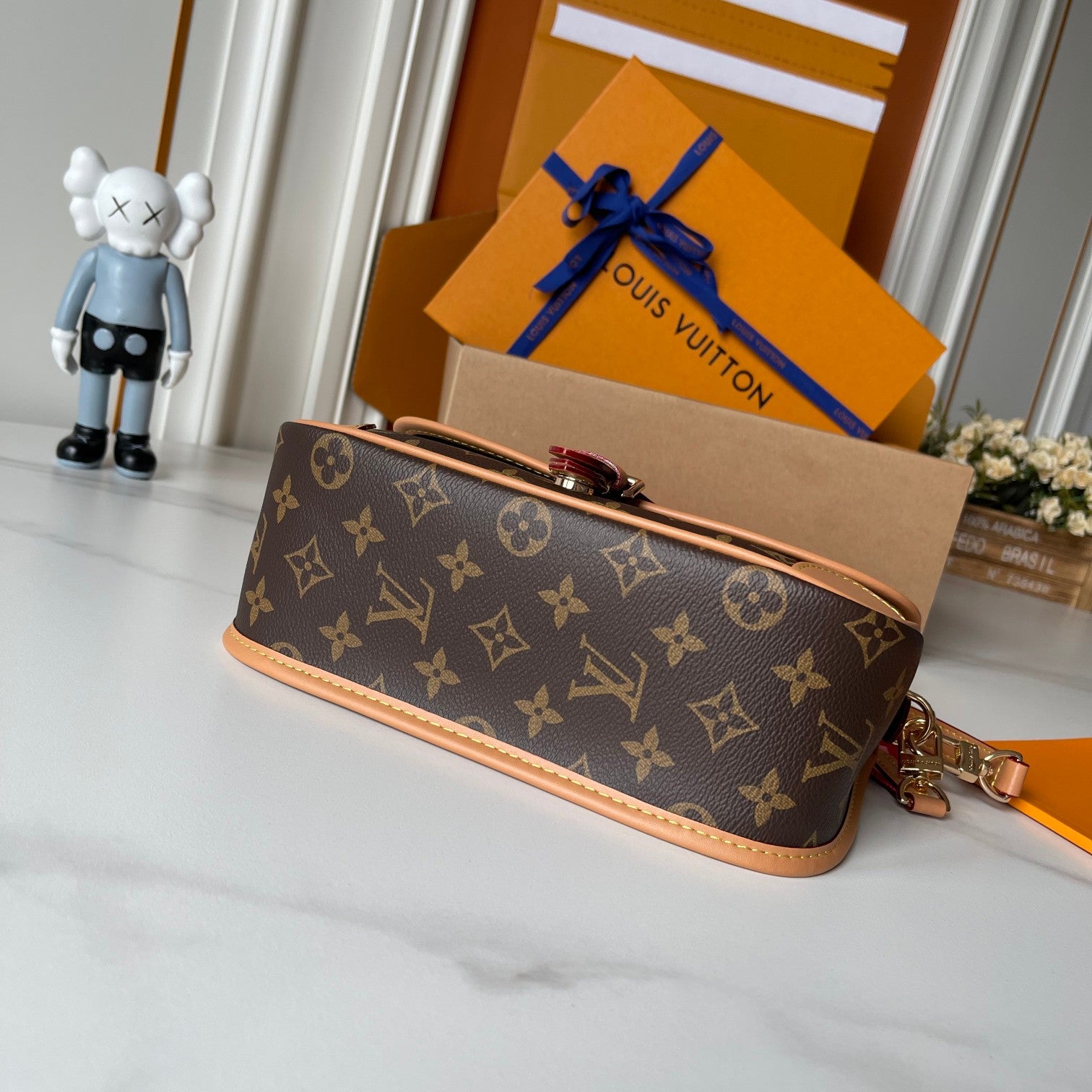 B1P36E38 Popular leather bag