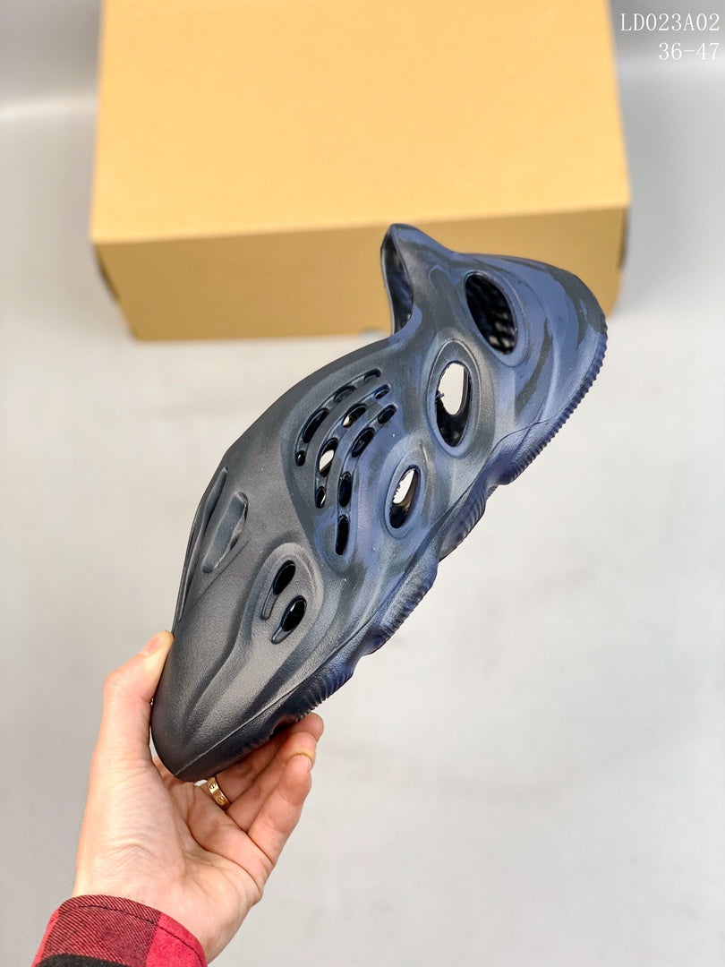 Z4A85  Popular shoes