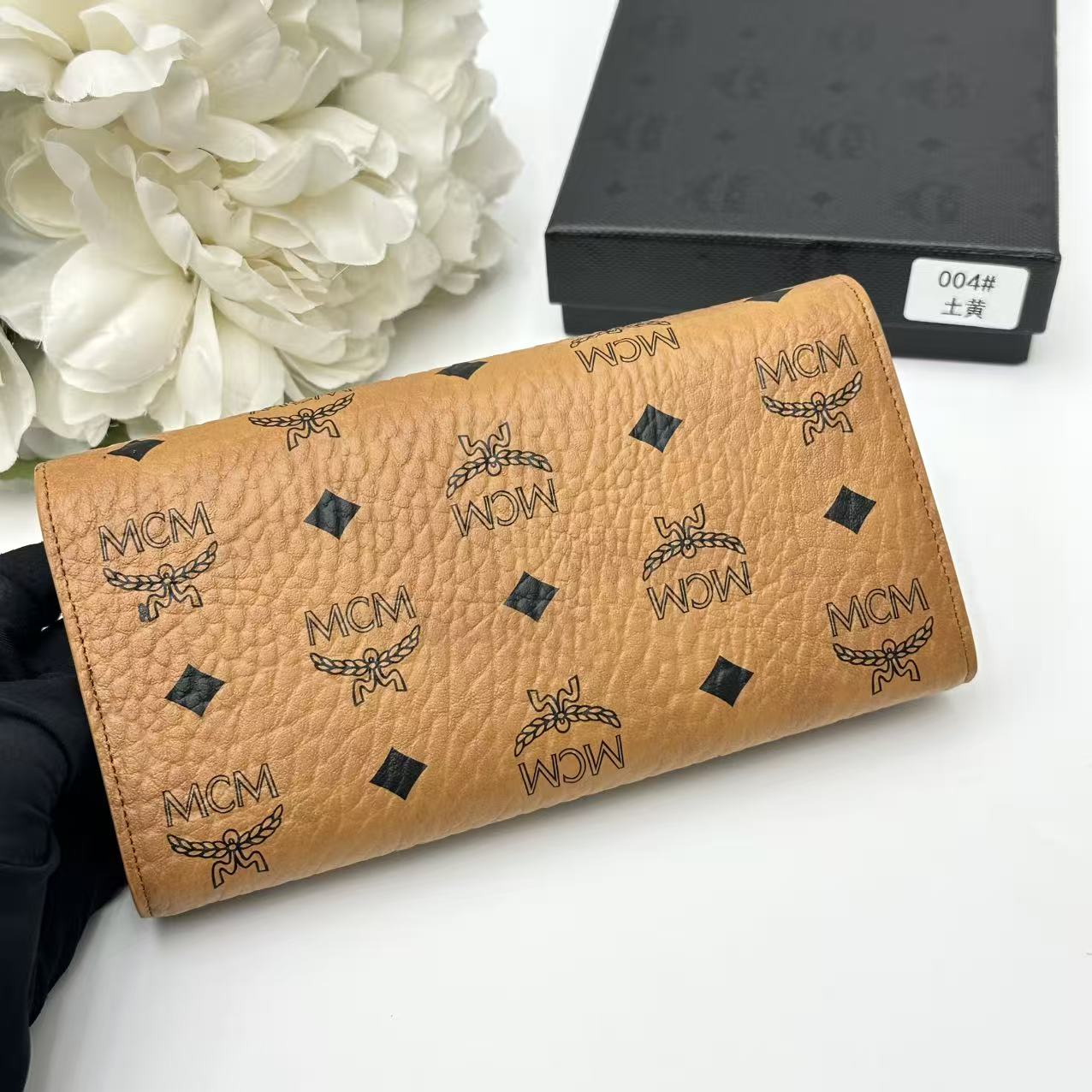 B1N36M14 Popular leather  Wallets