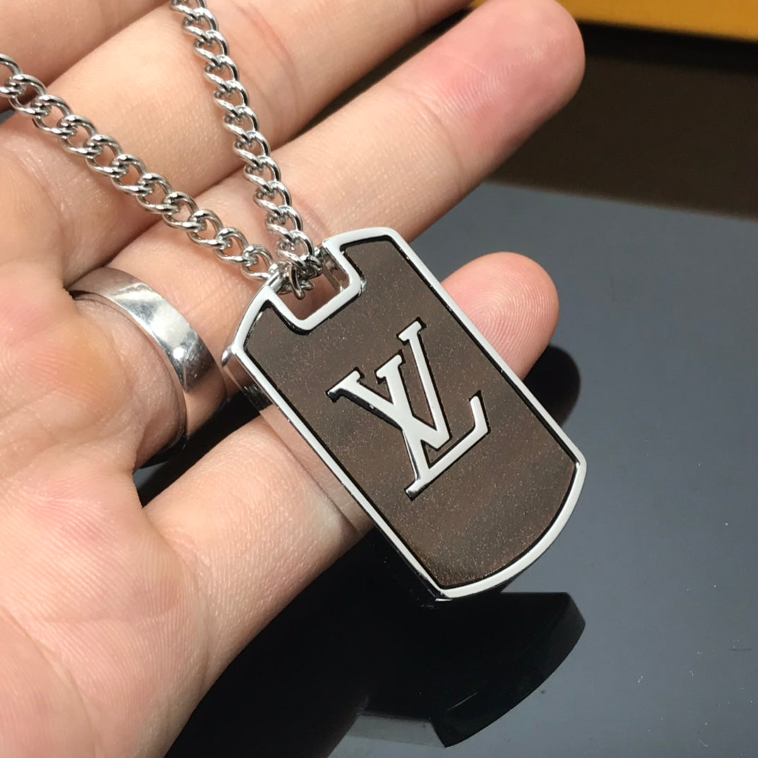 X1Q85E336X Popular Necklaces