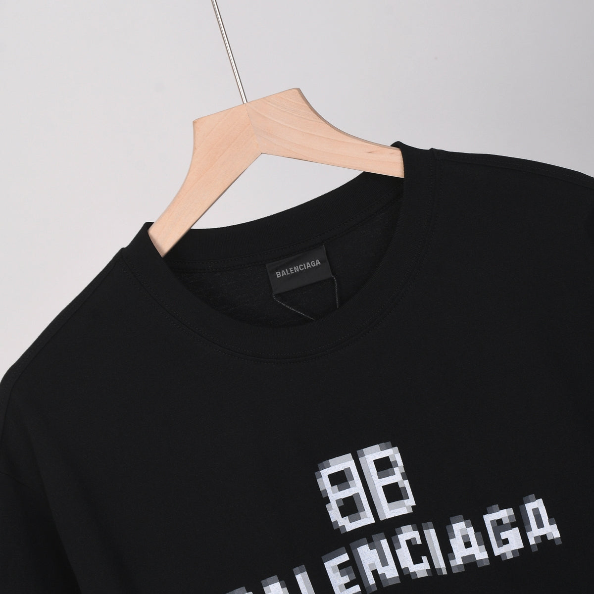 U1W25J43  Popular T-shirts