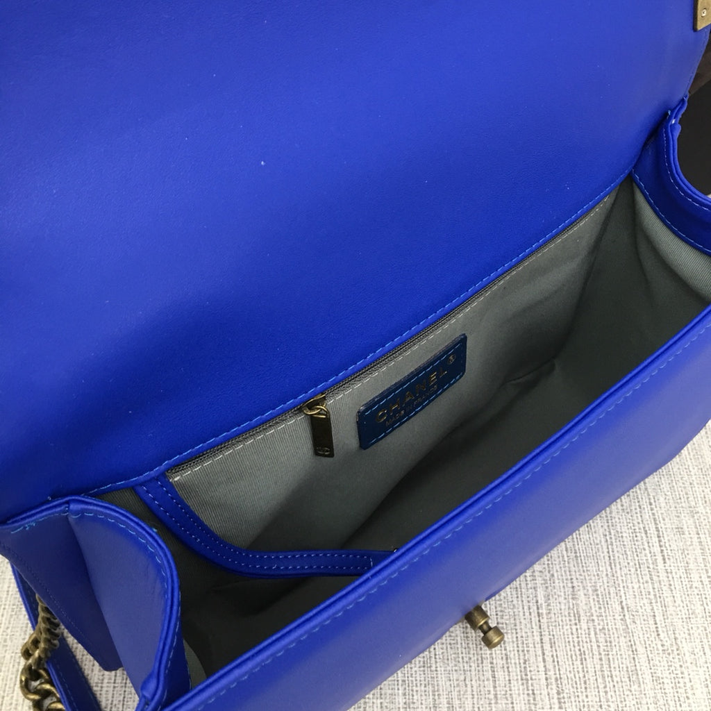 B5X121C60 Popular  leather bag 