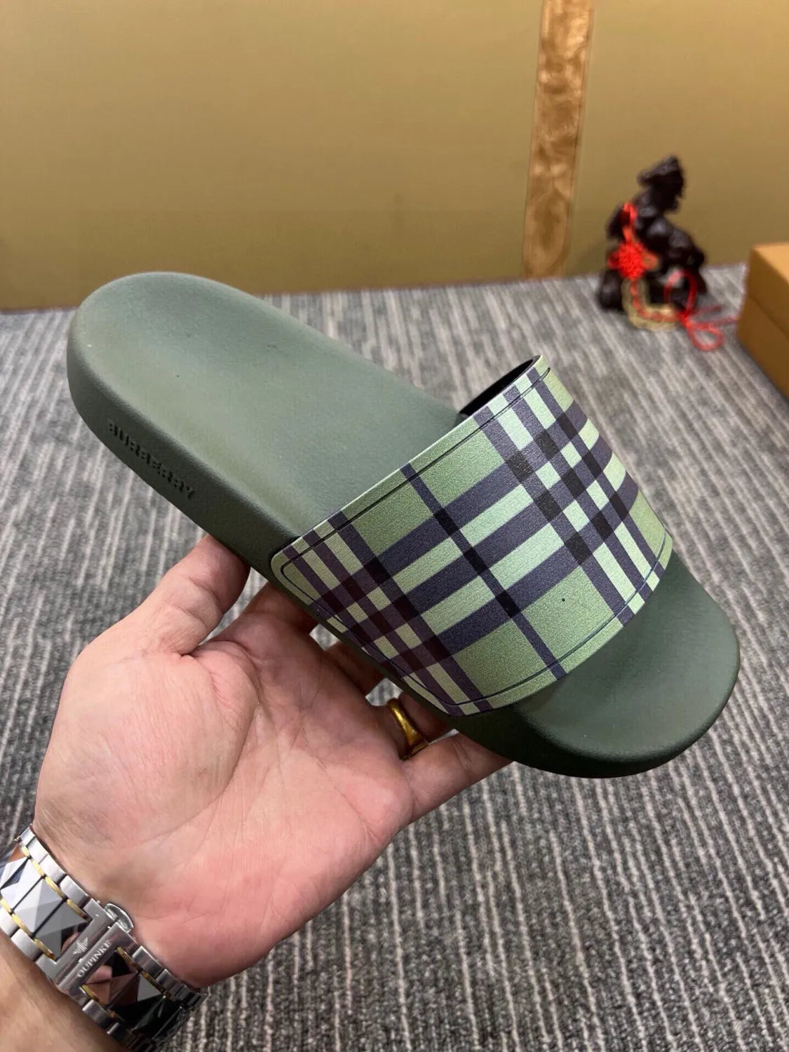 Z5Z35R259 Popular Slippers