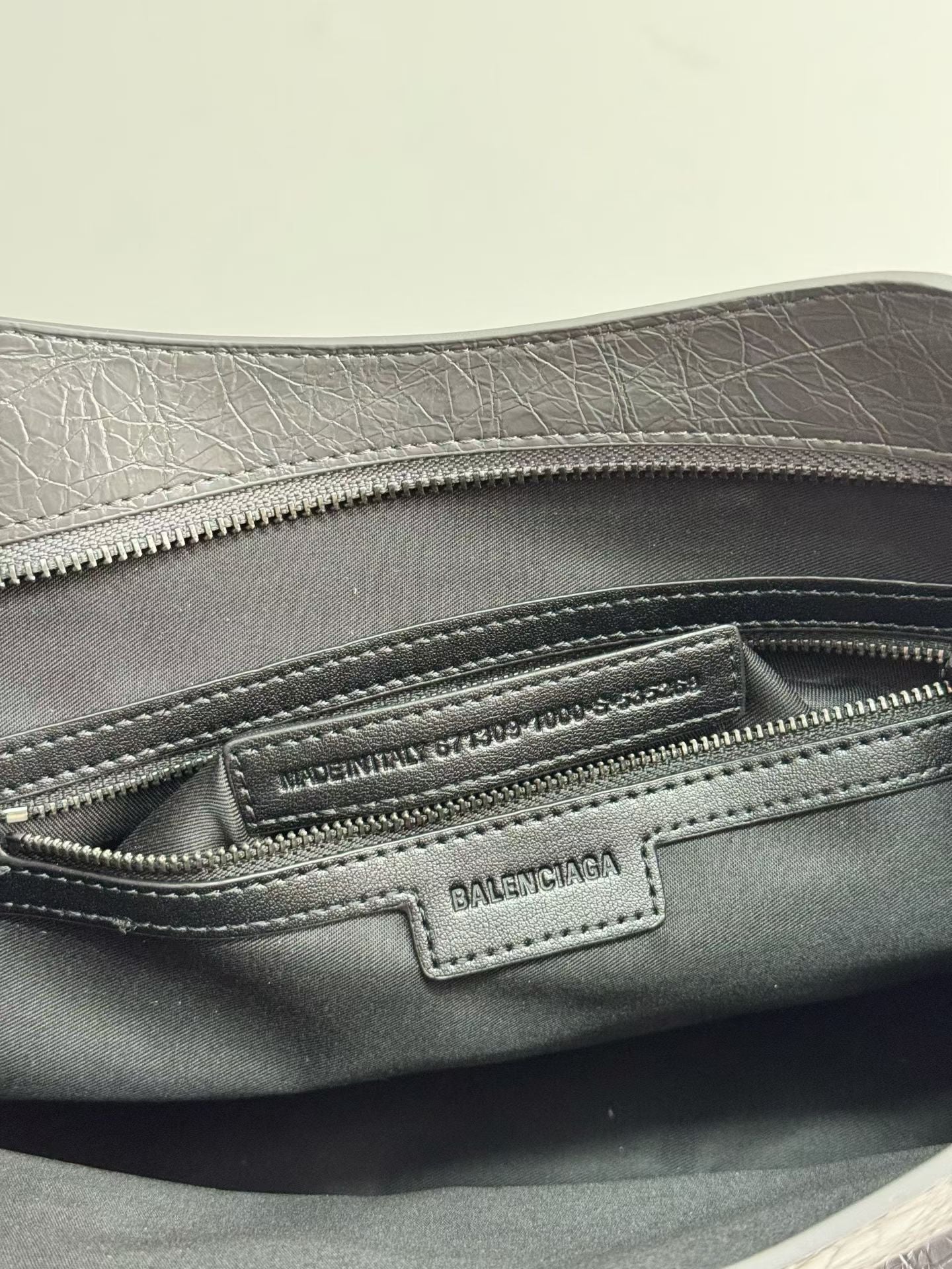 B1P36J116 Popular leather bag