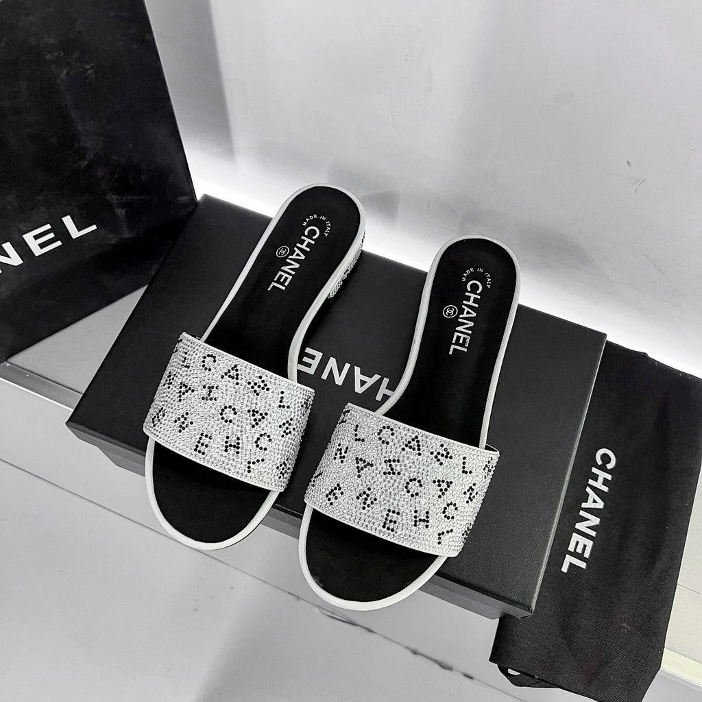 Z1ZC57 Popular sandals