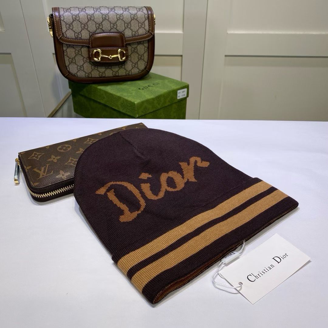 M1R86D59 Popular hats