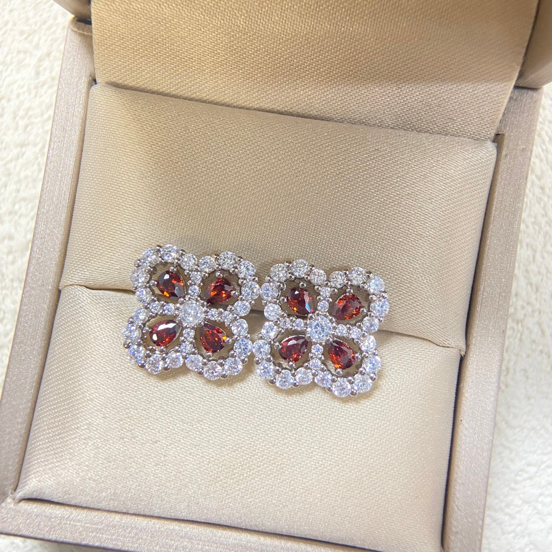 X5R75VA5E Popular  Earrings
