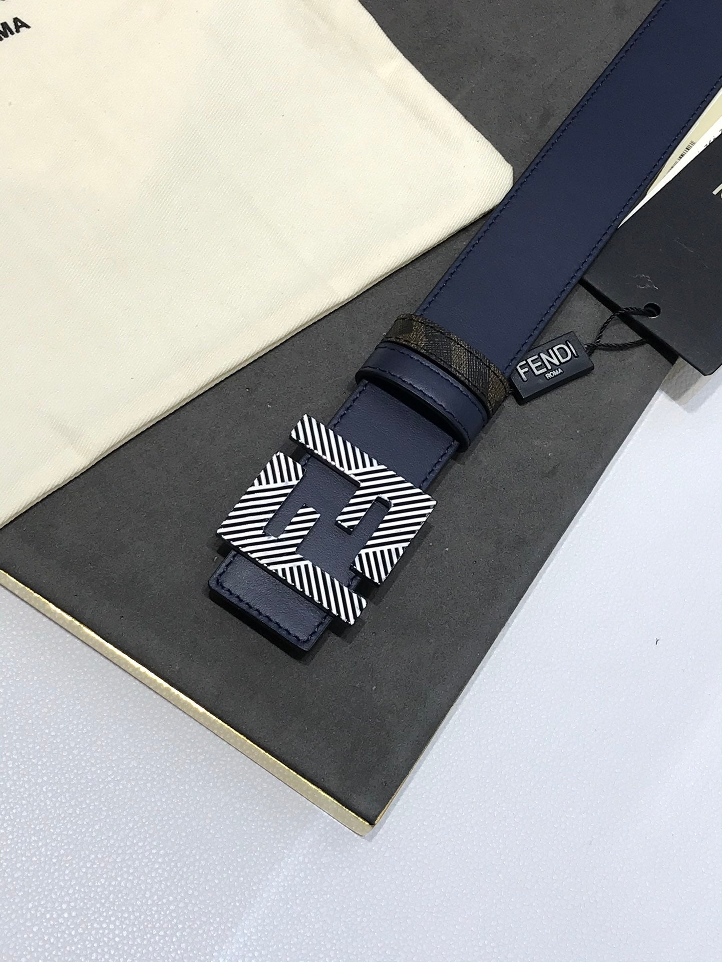 P1Q64F77 Popular   High quality belt With full package