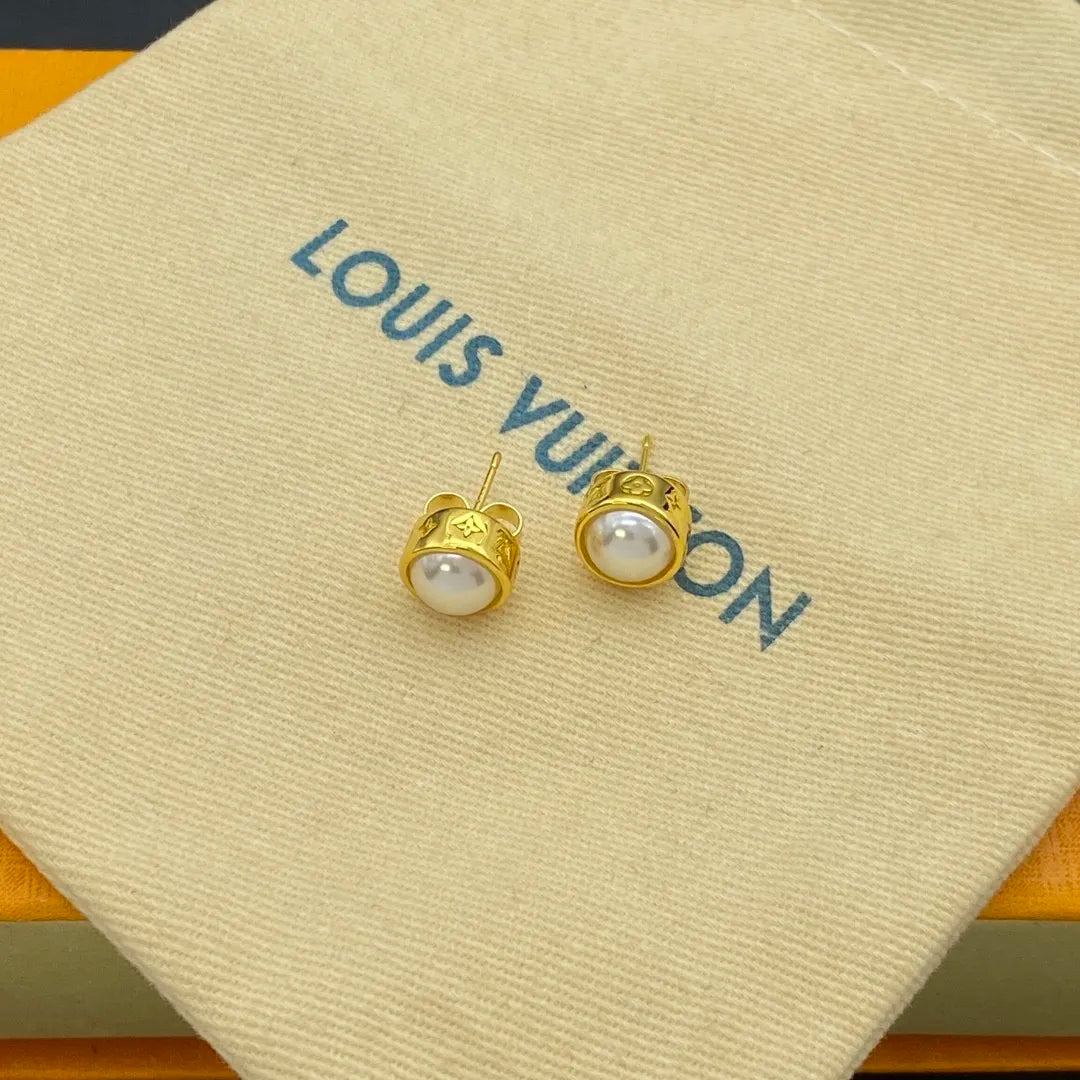 X1Z94E1022E Popular Earrings