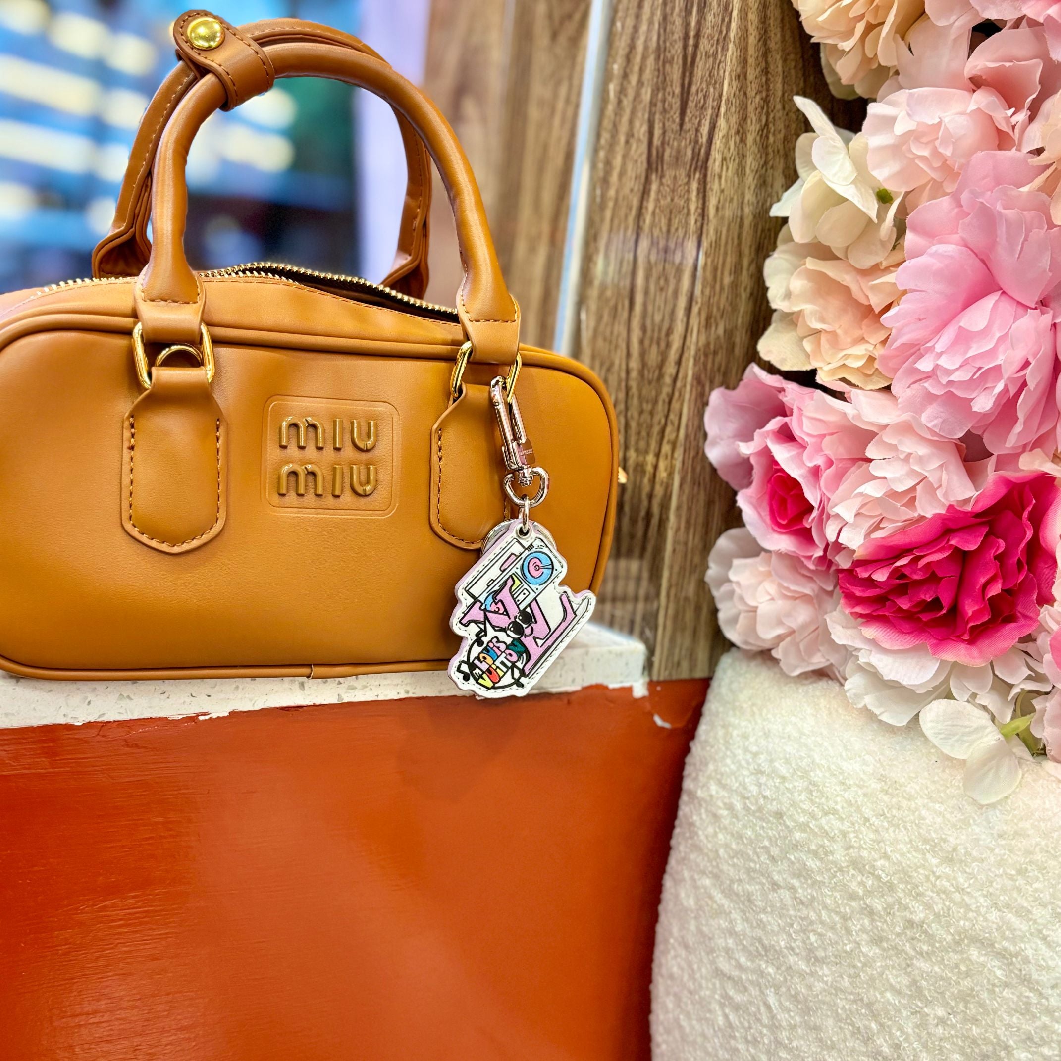 A1Z105E99 Popular bag 's charms accessories