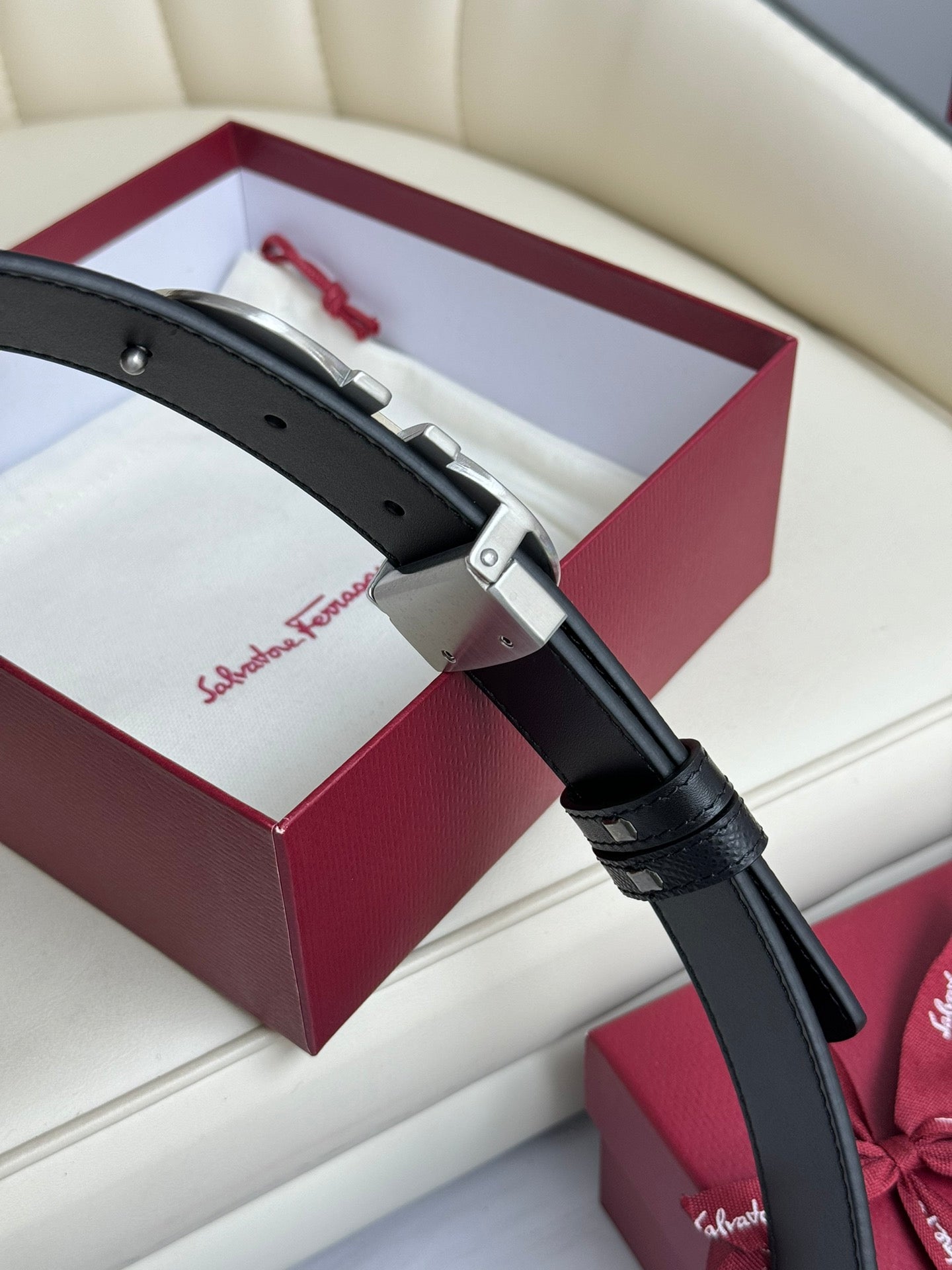 P1W15A170 Popular  High quality belt With full package
