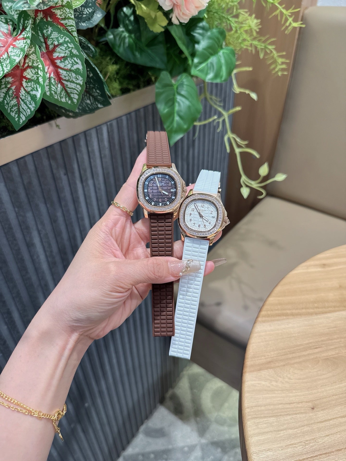 L1N36A3  Popular Watches