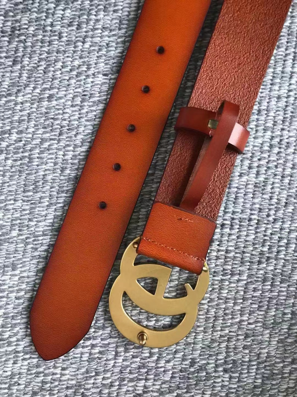 P1L124B150 Popular   High quality belt With full package