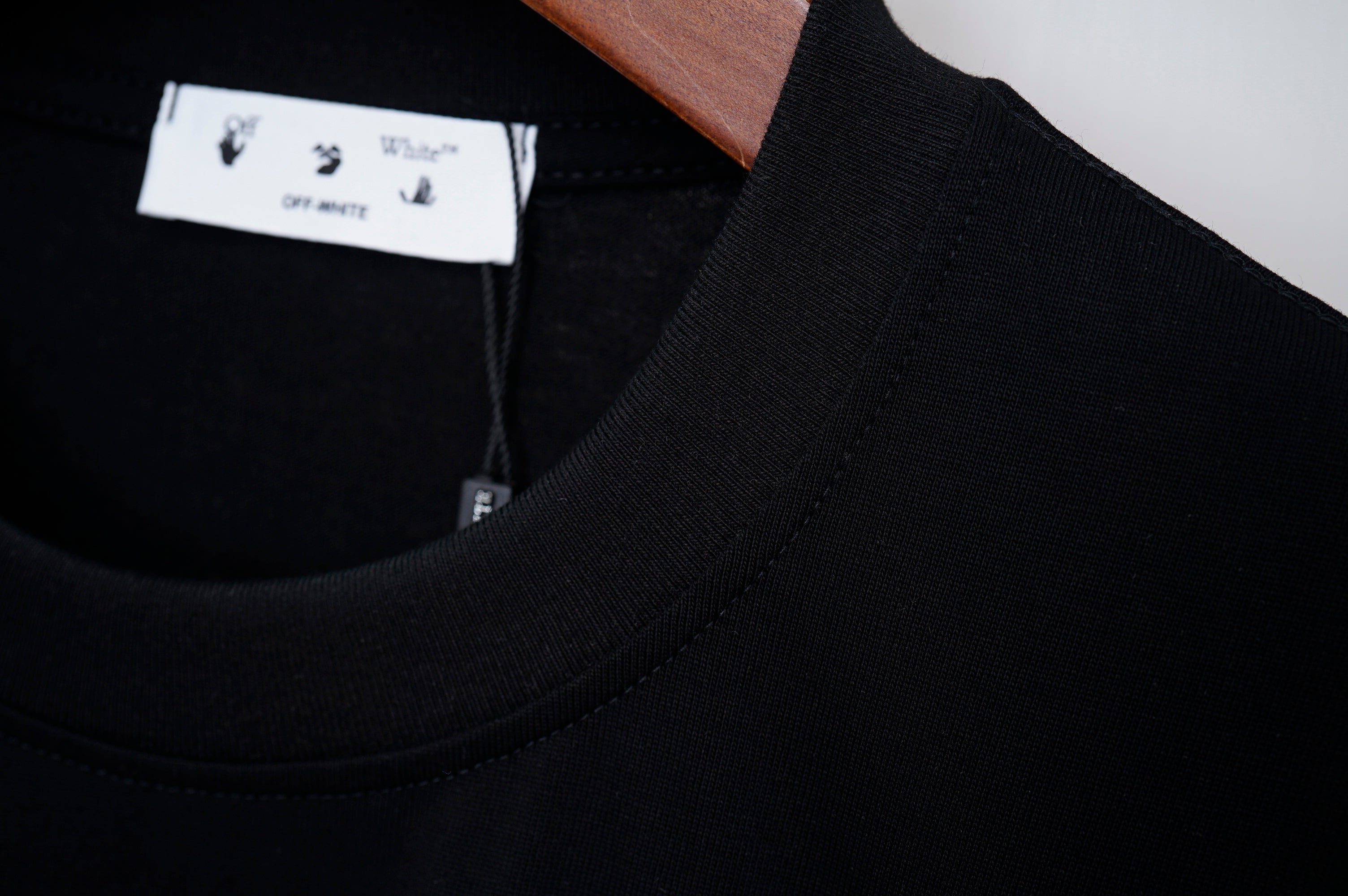 U1N65A20 Popular T-shirt