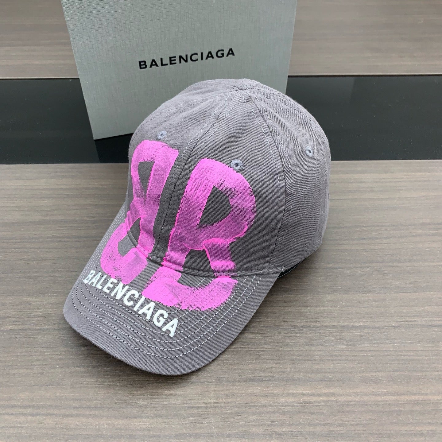 M1Z35J530 Popular hats