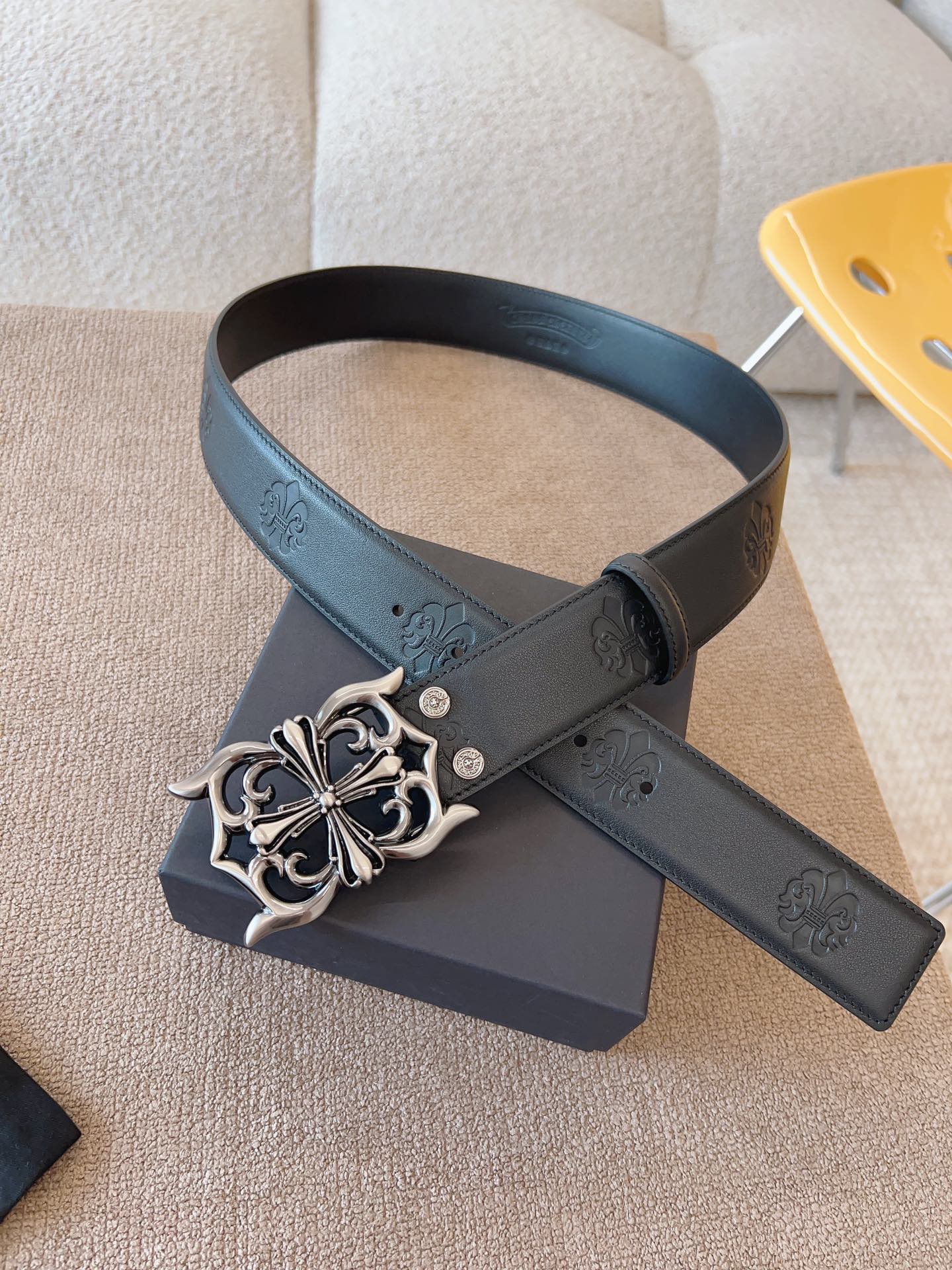 P2R55A17 Popular  High quality belt With full package
