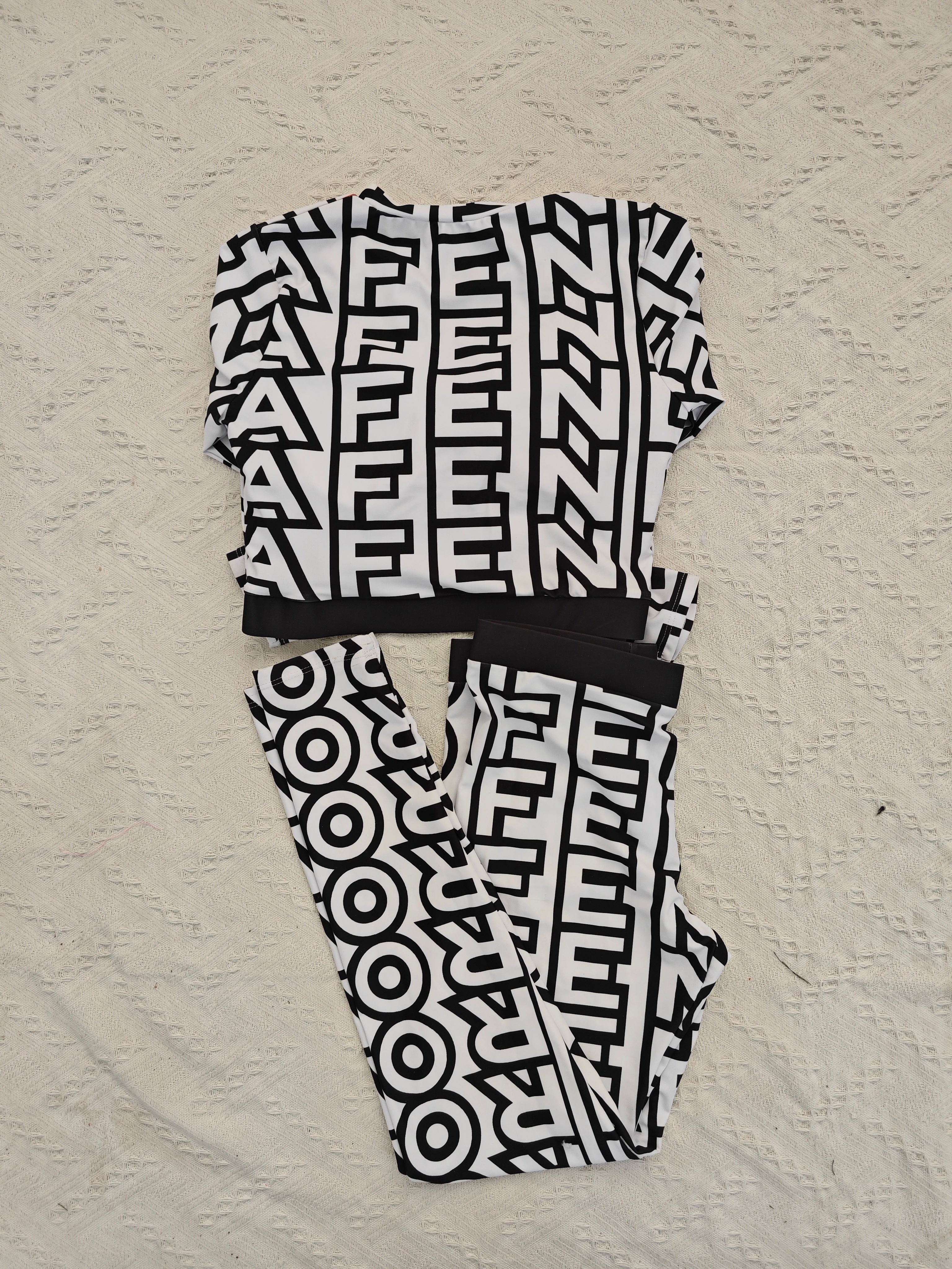Y1R46A145 Popular Long sleeve swimsuit