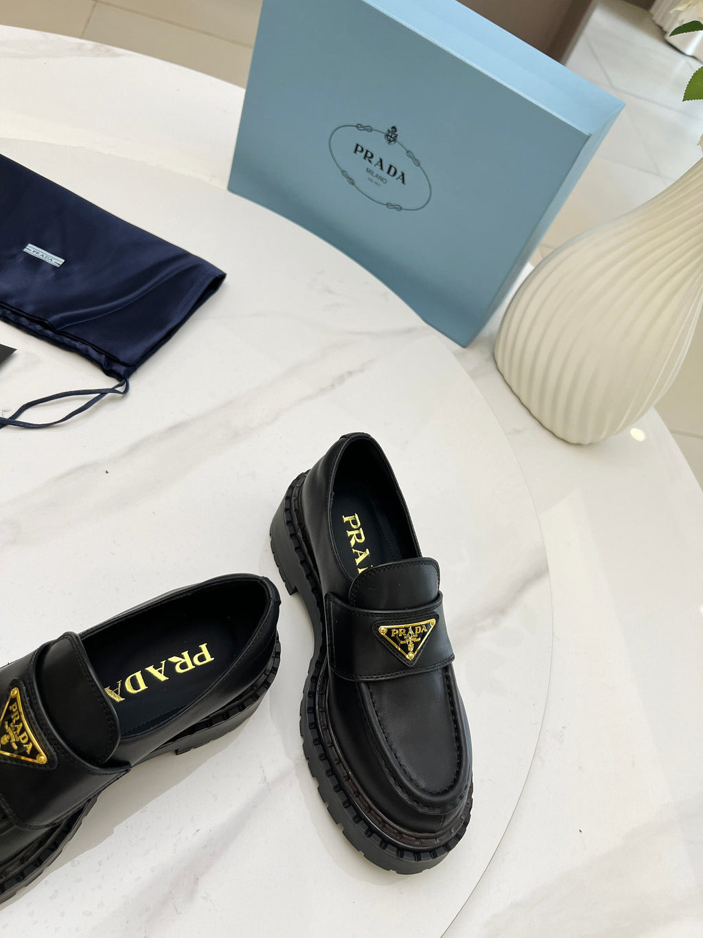 Z2Q105P409 Popular high-quality Shoes