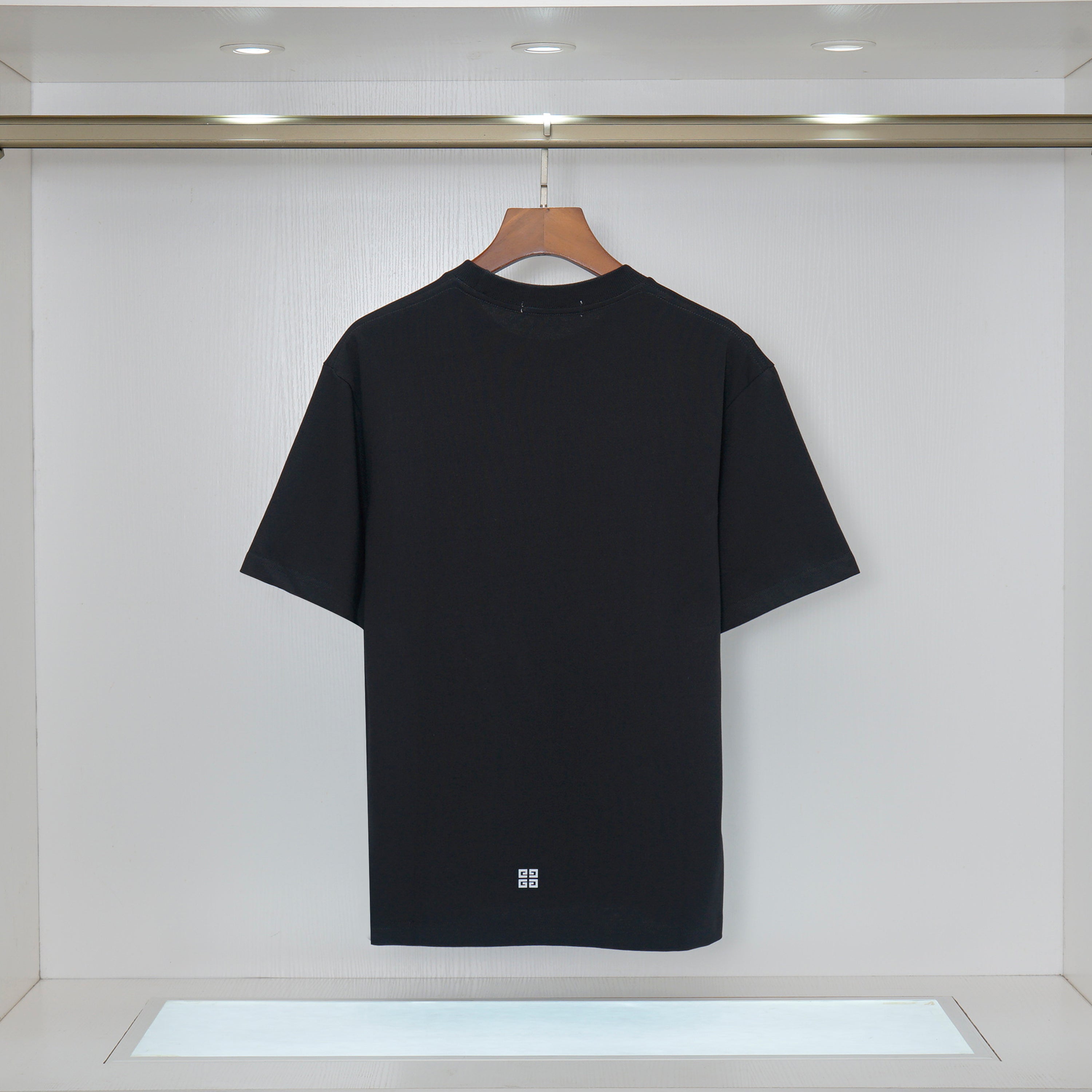 U1R76A6 Popular T-shirts