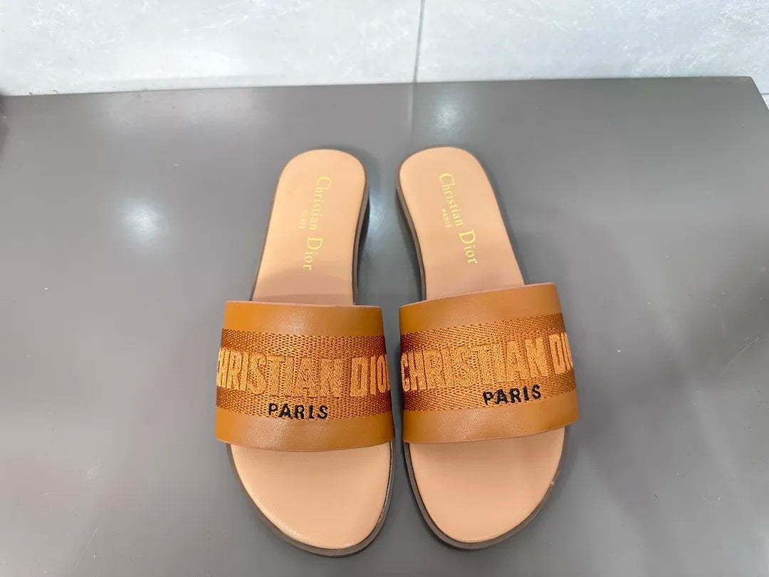 Z1ZD32 Popular slippers