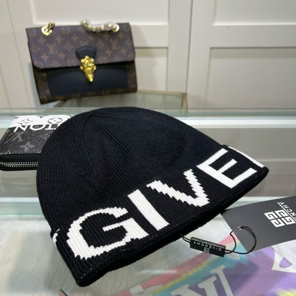 M1R86GV95 Popular hats