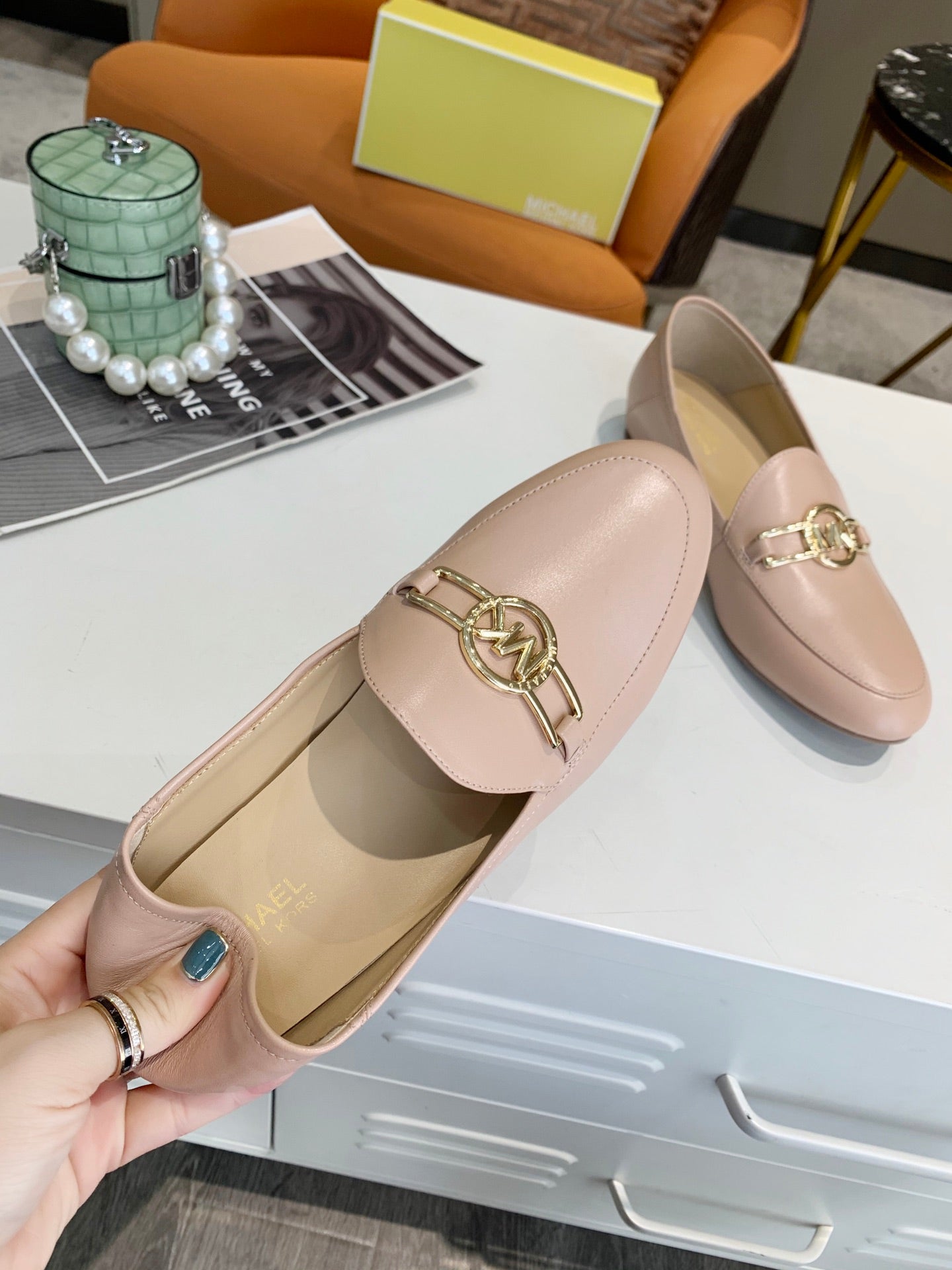 Z2Q105A185 Popular high-quality leather shoes