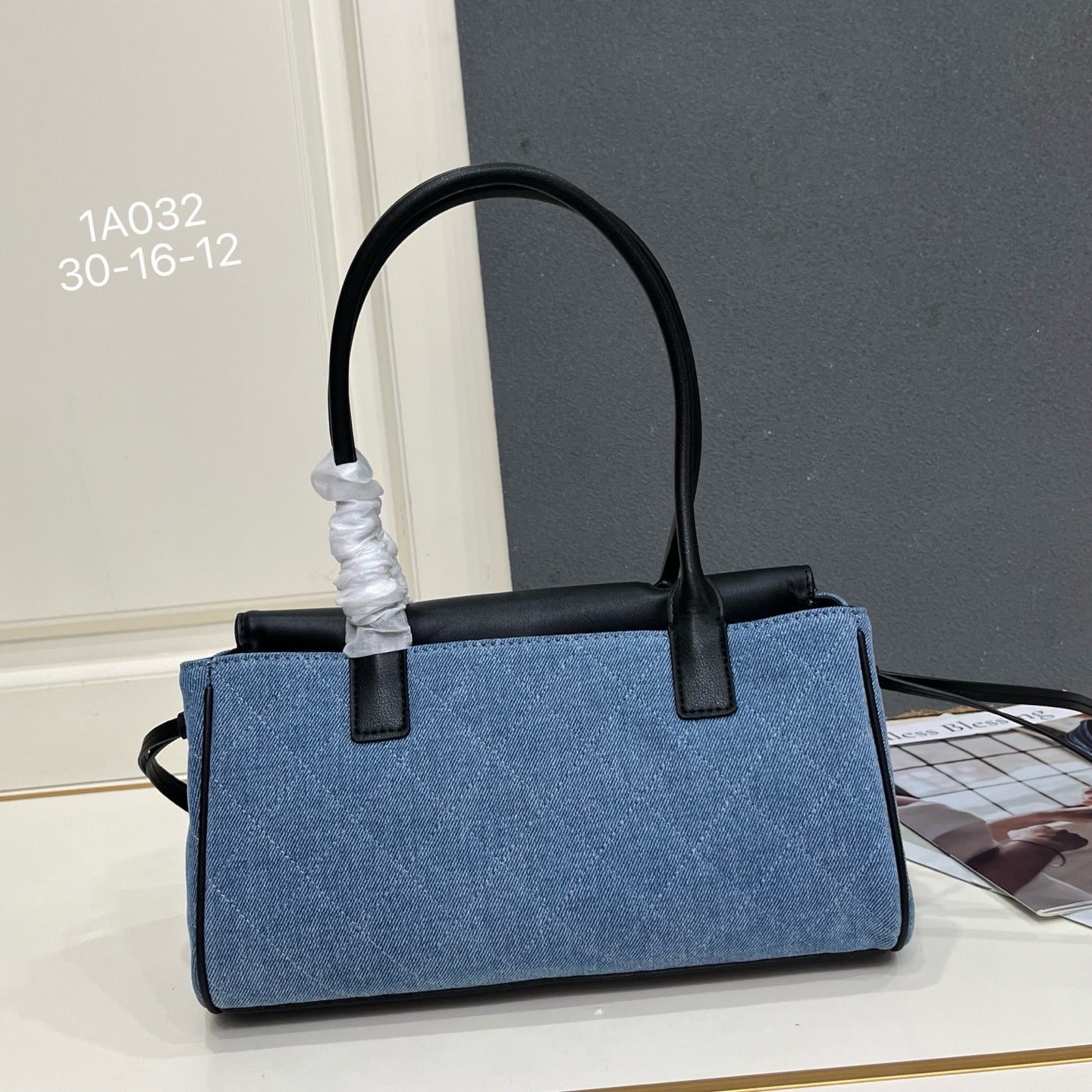 B1R76C28  Popular  bag