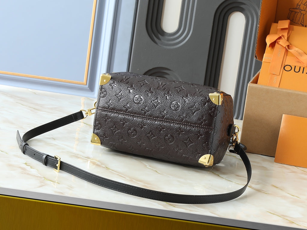 B1R15E52  Popular   leather bag