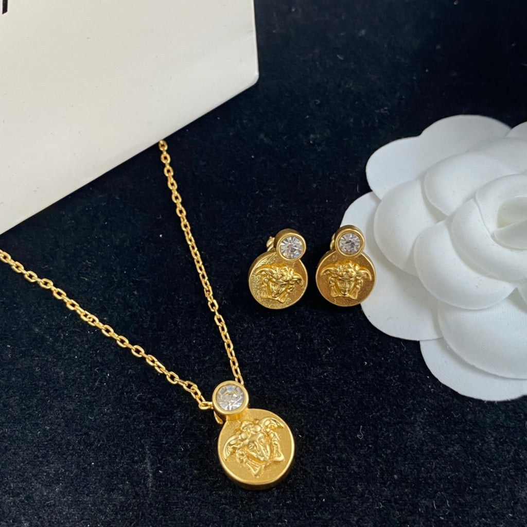 X1R75V77X Popular    Necklace . Earrings