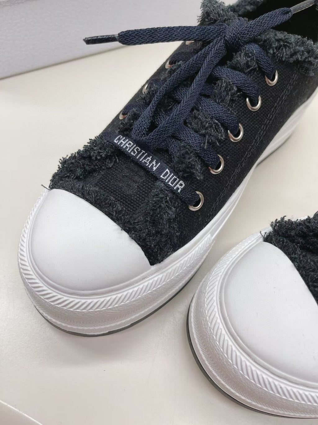 Z2Q105D428 Popular high-quality Shoes