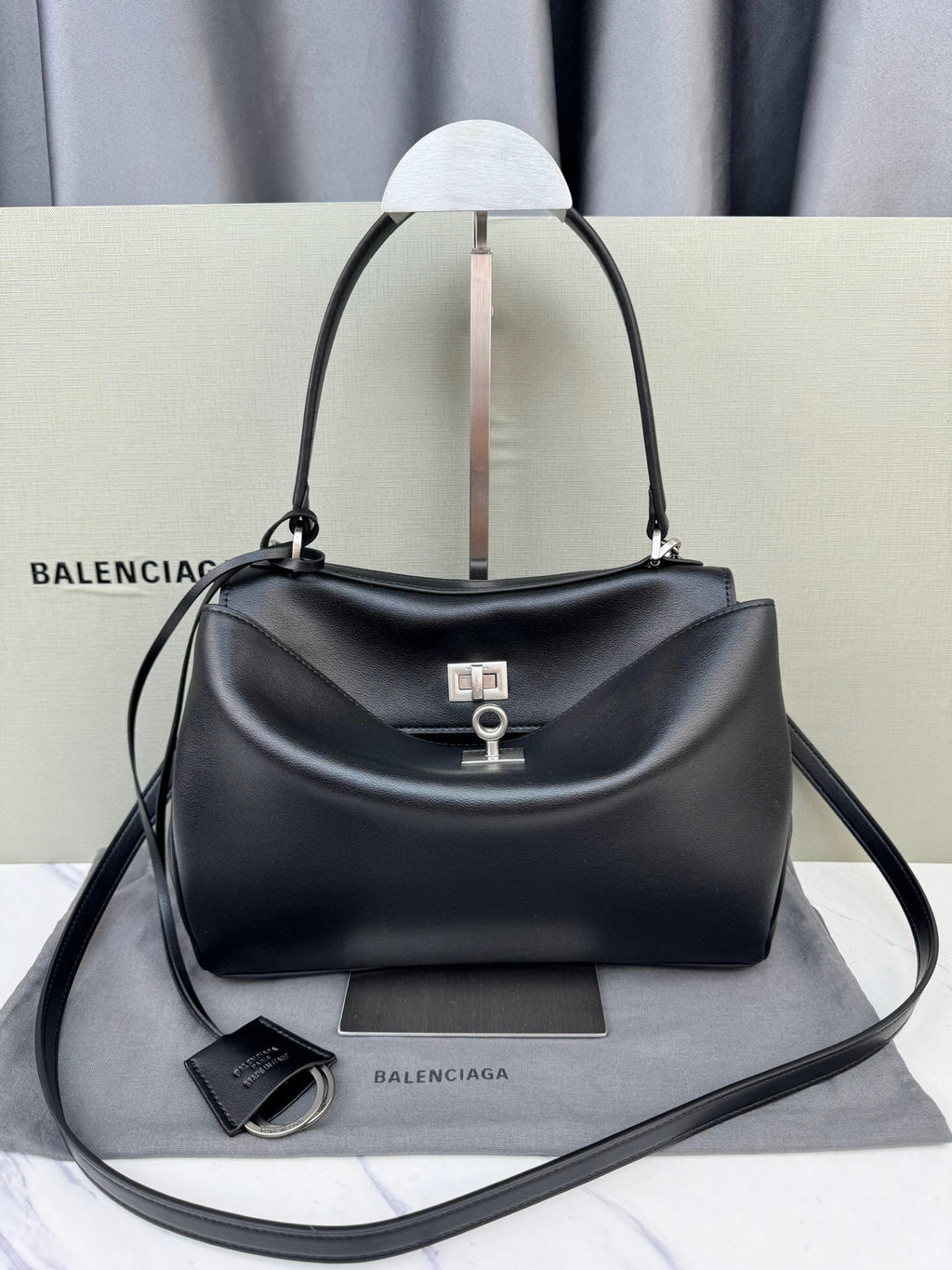 B1X15J4 Popular  leather bag