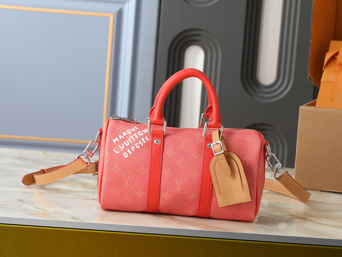 B1R76E51 Popular leather bag