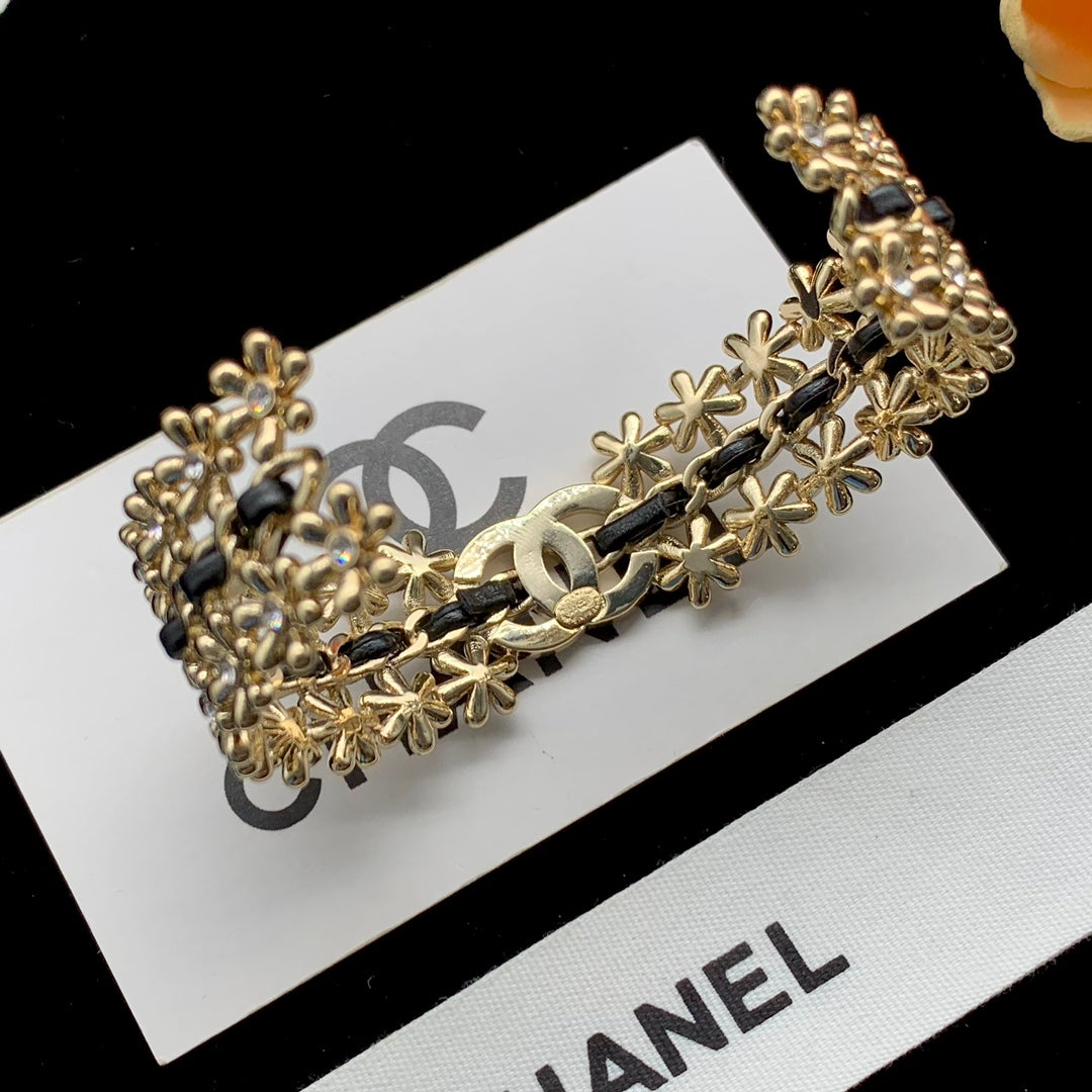 X1Y83C120K  Popular Bracelets