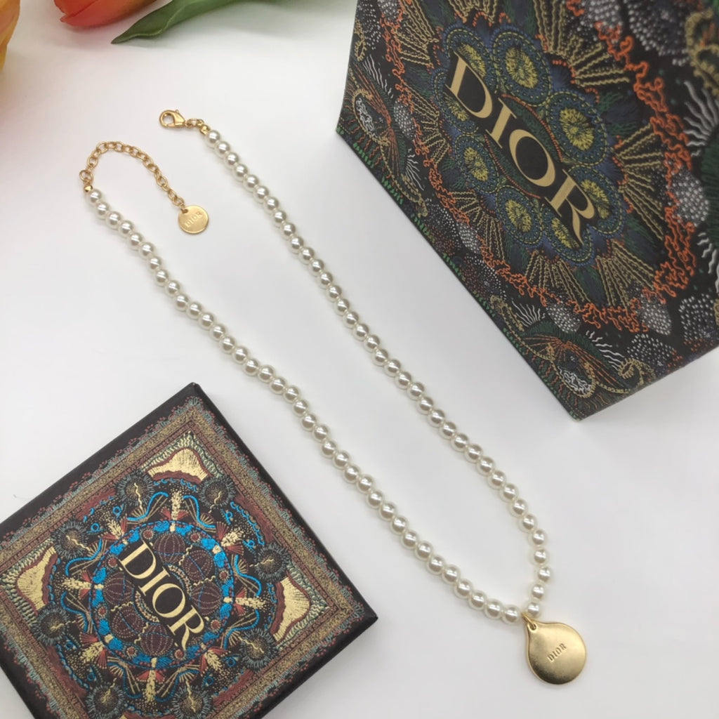 X1Q85D292X Popular Necklaces