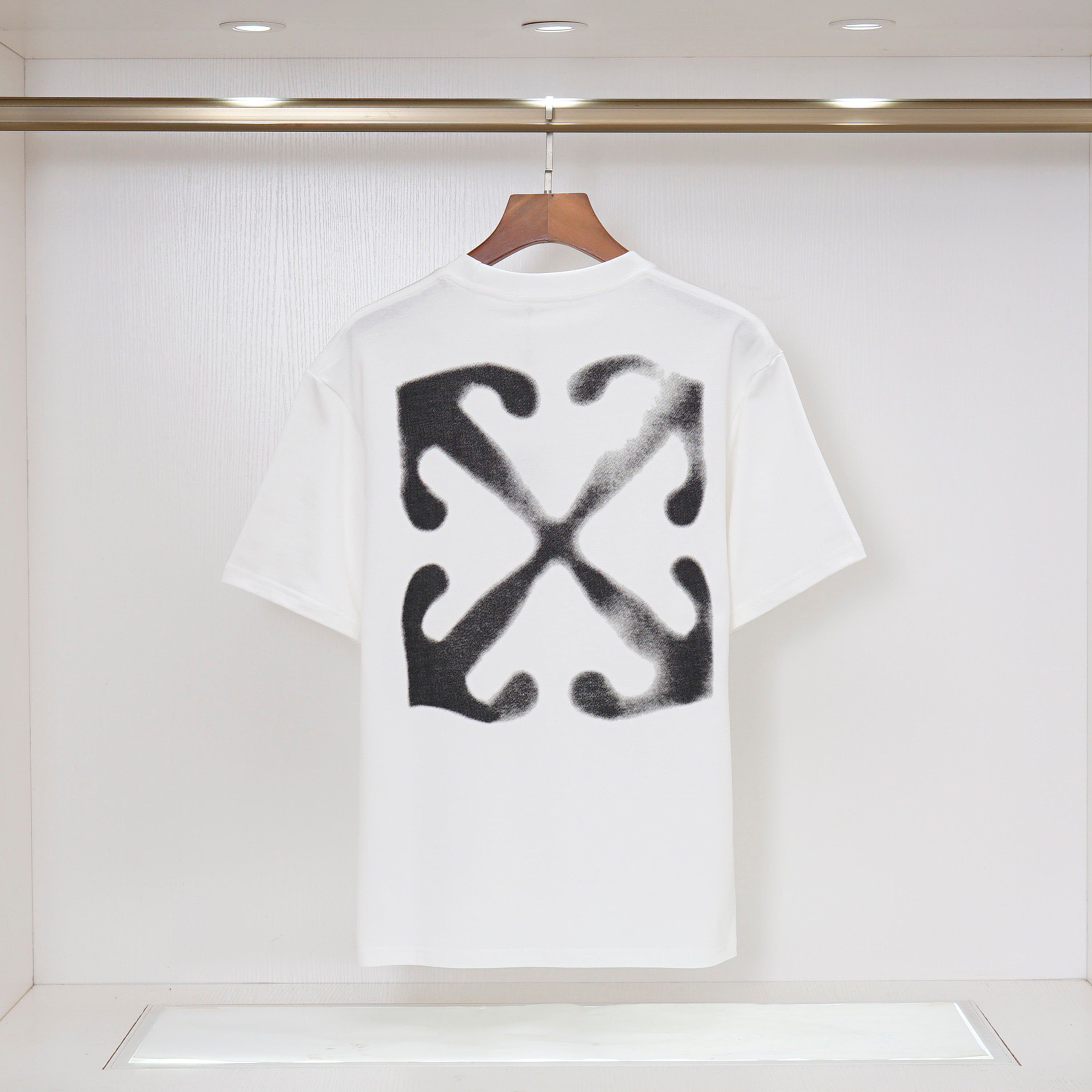 U1R45A212 Popular T-shirt