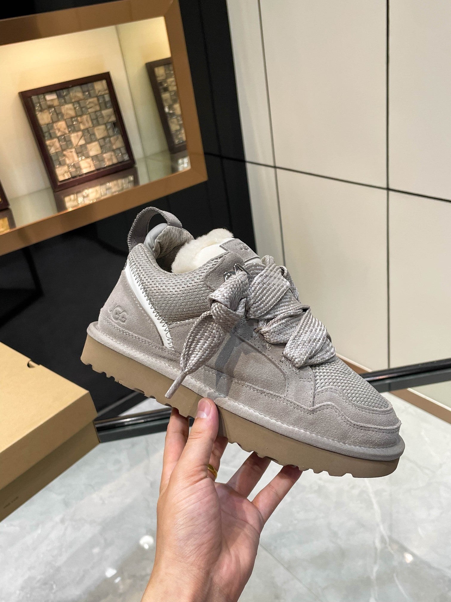 Z2Q105U262 Popular high-quality Shoes