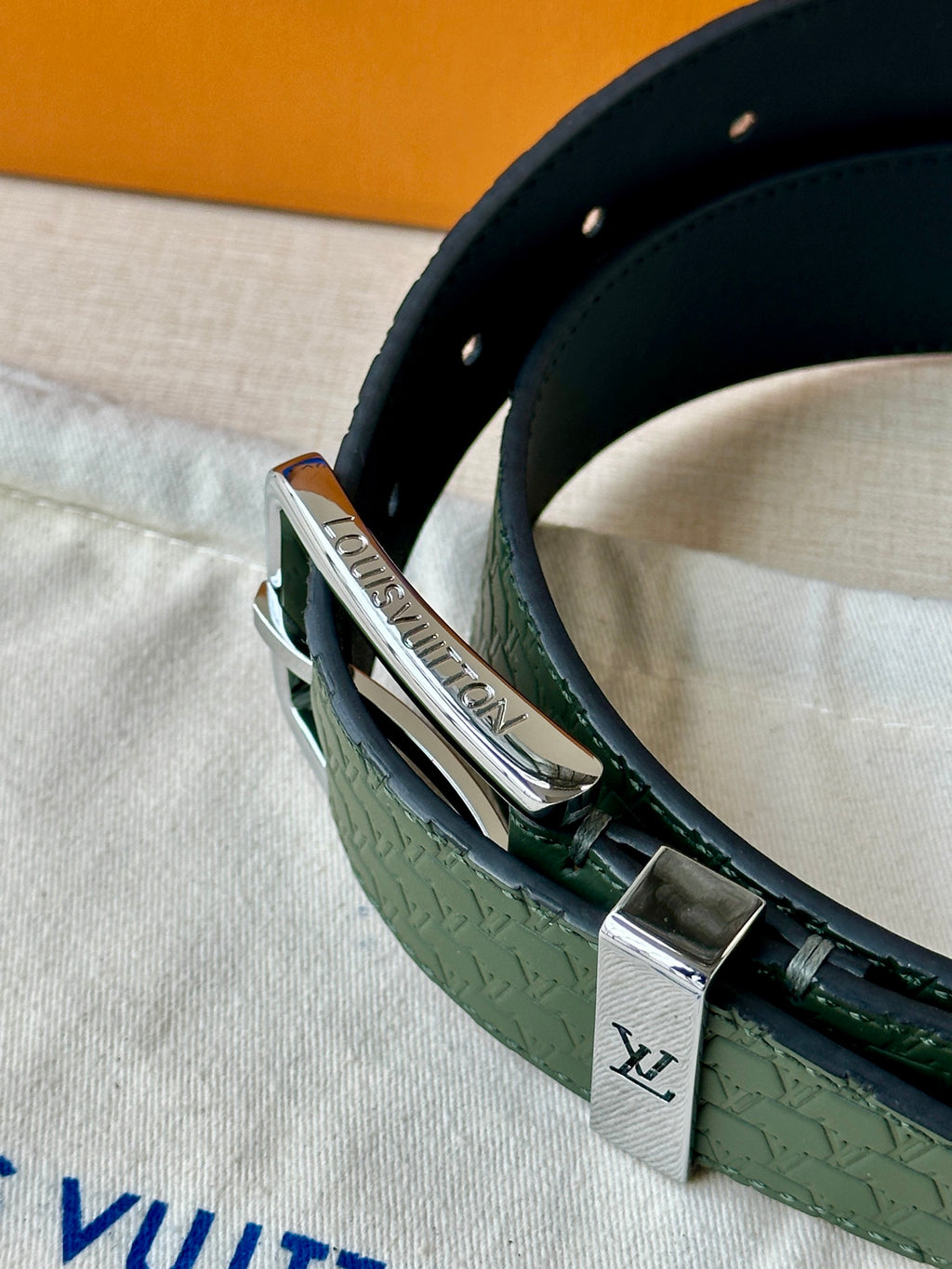 P1R55E222 Popular  High quality belt With full package
