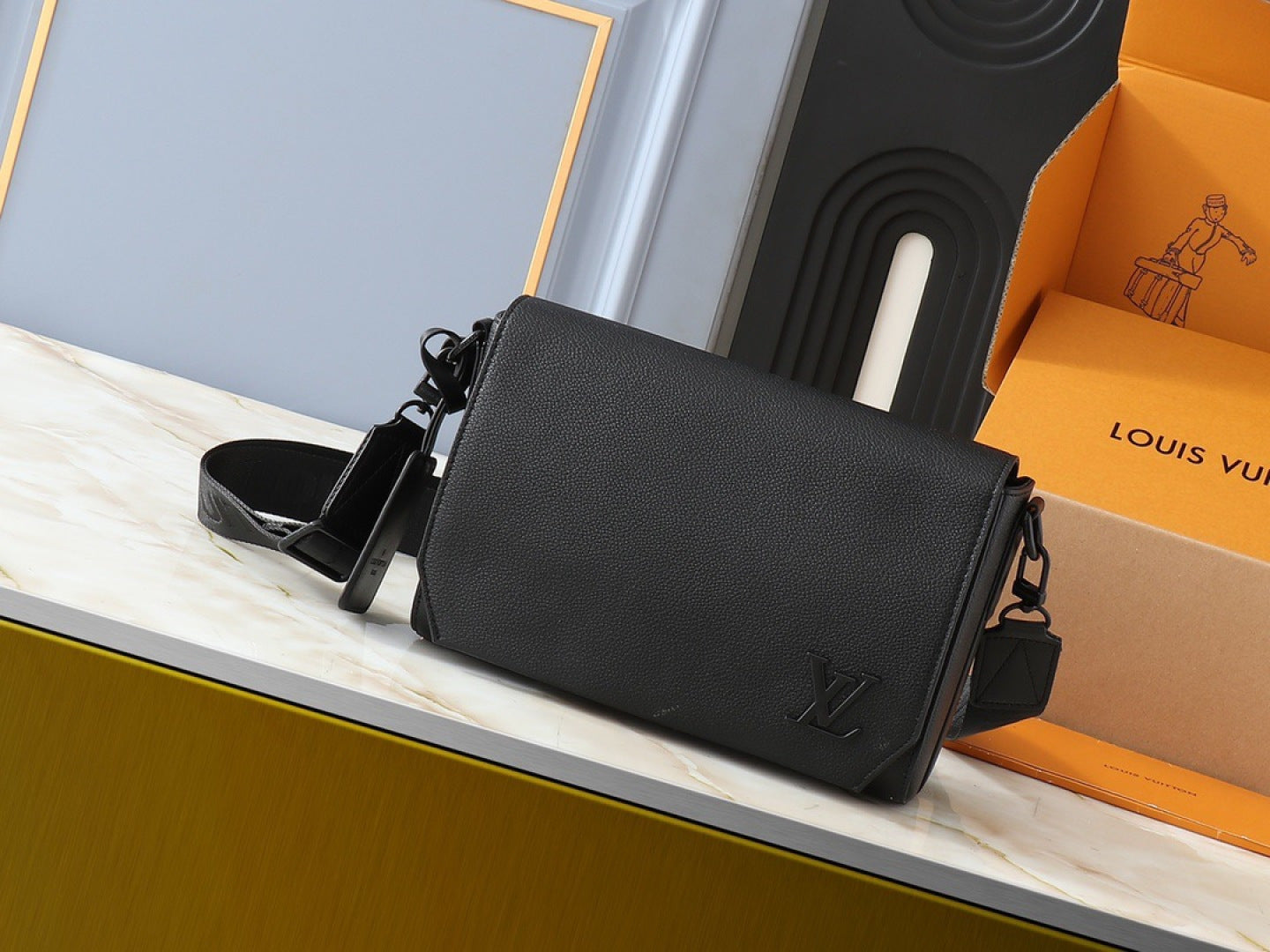B1P36E77 Popular leather bag