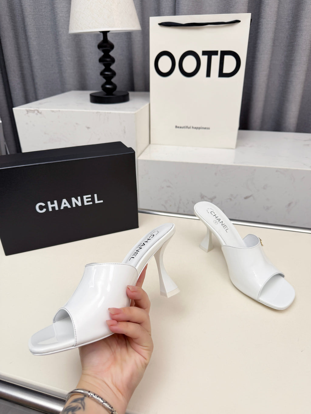 Z2X66C45 Popular leather High heels