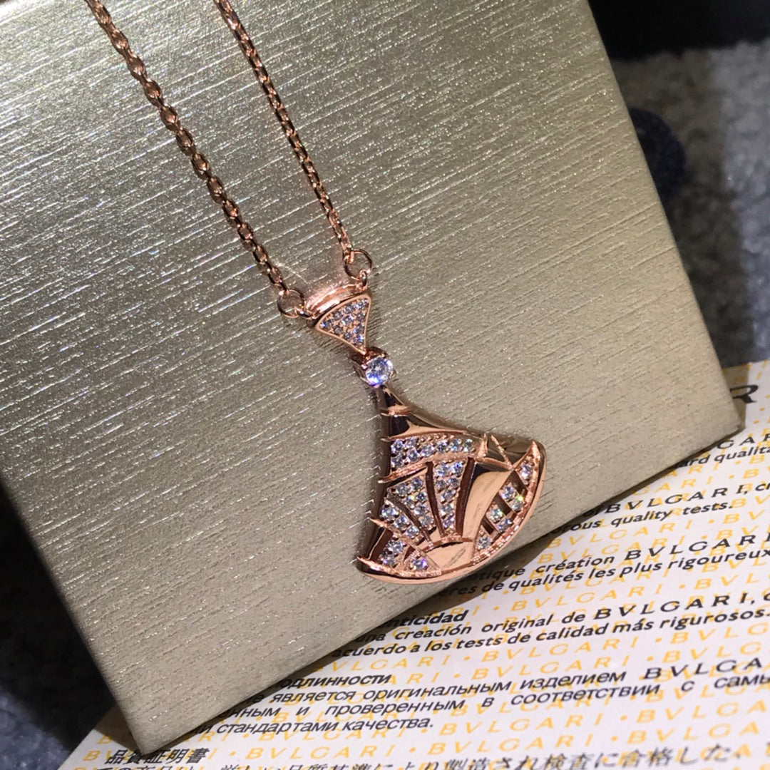 X1Q85S418X Popular Necklaces