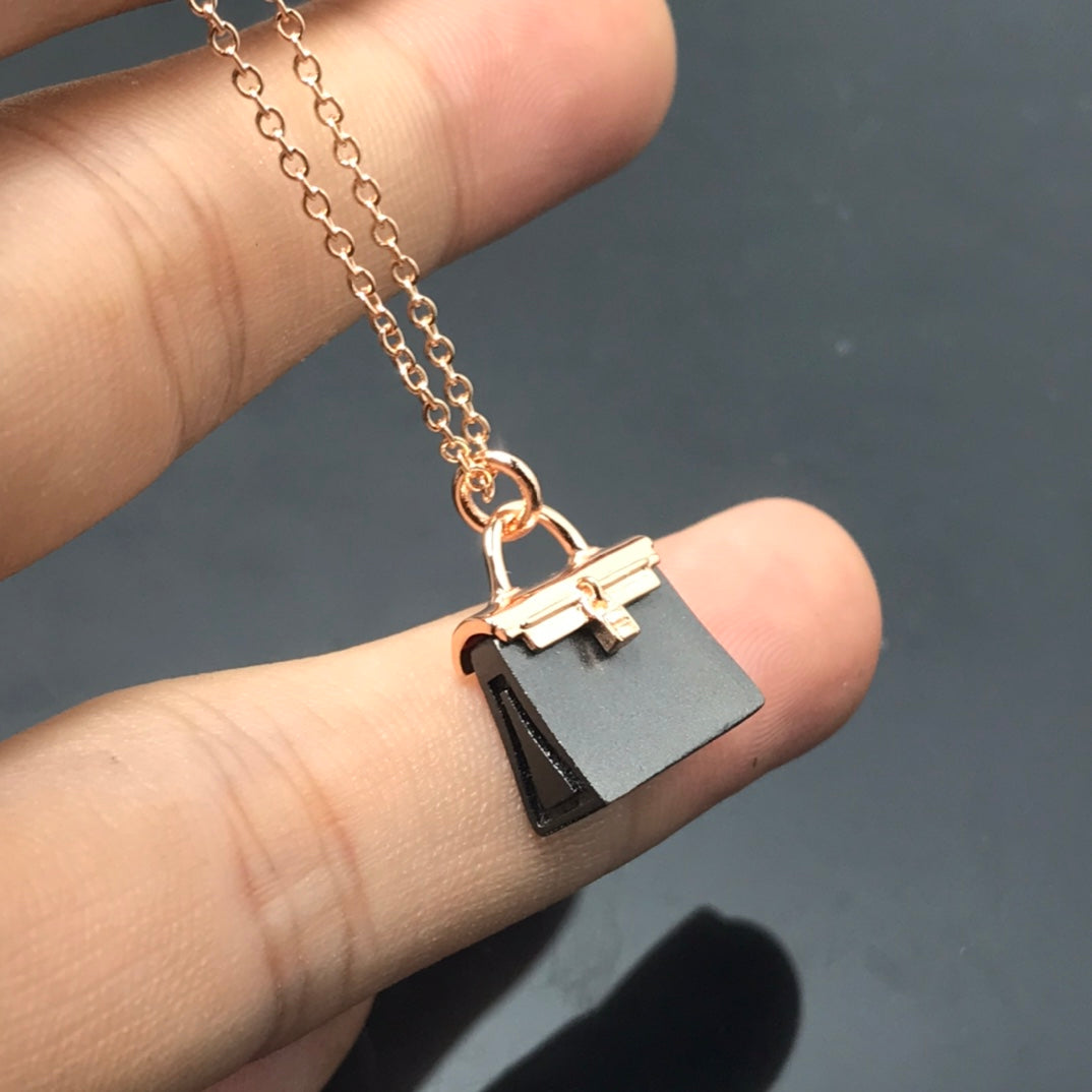 X1Q85H317X Popular Necklaces