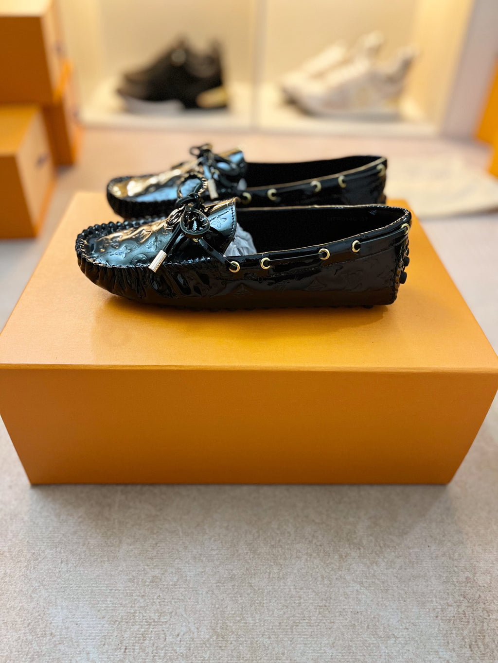 Z2Q95E99 Popular high-quality leather shoes