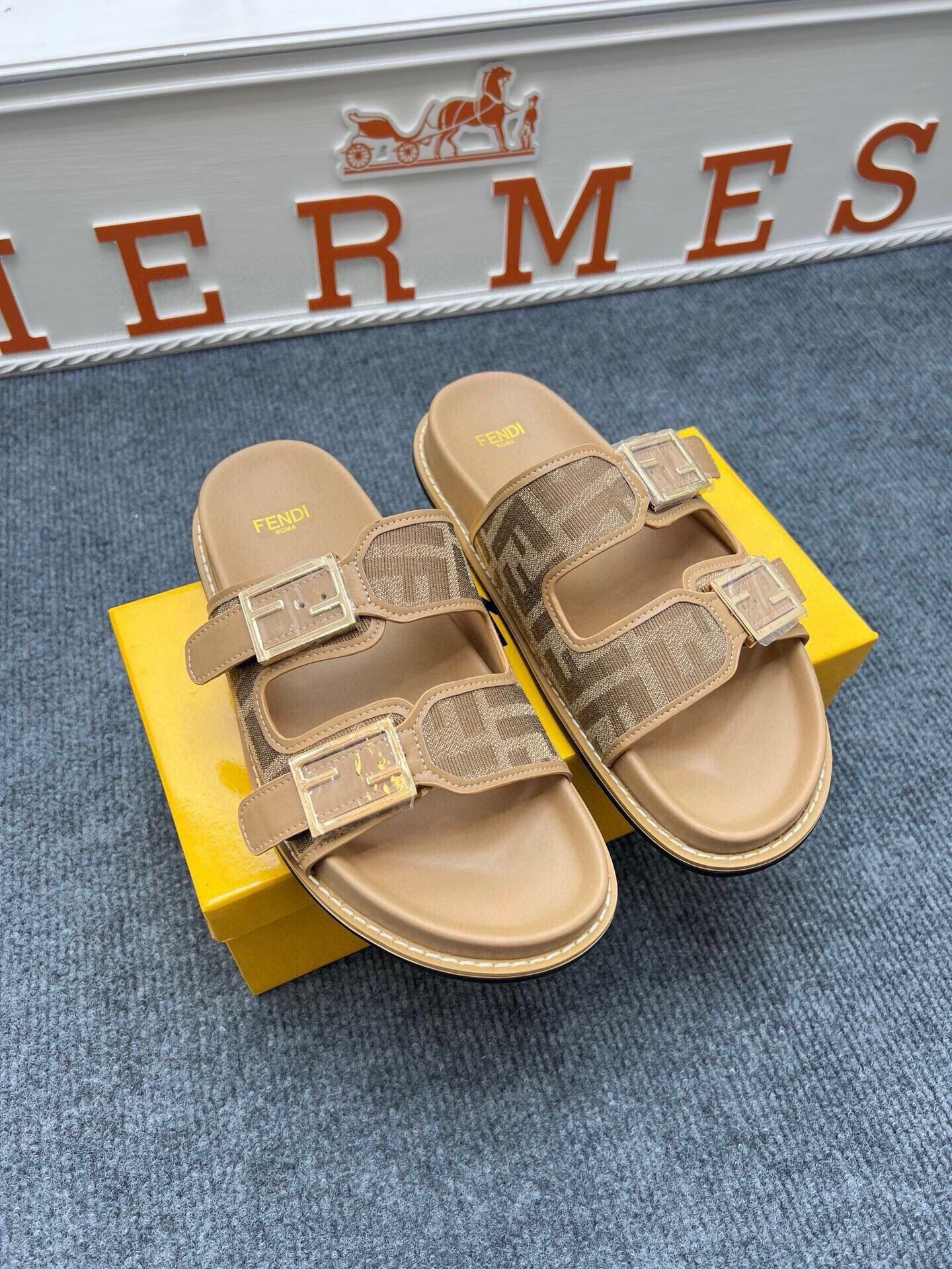 Z5ZF38 Popular slippers
